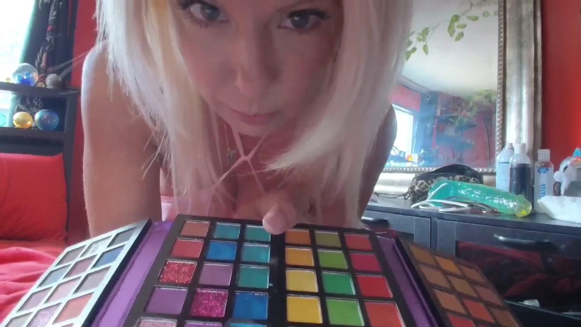 Gallery image thumbnail from HollyHanna's myfreecams stream on, 07/26/2025, 23:51 image 12 of 20