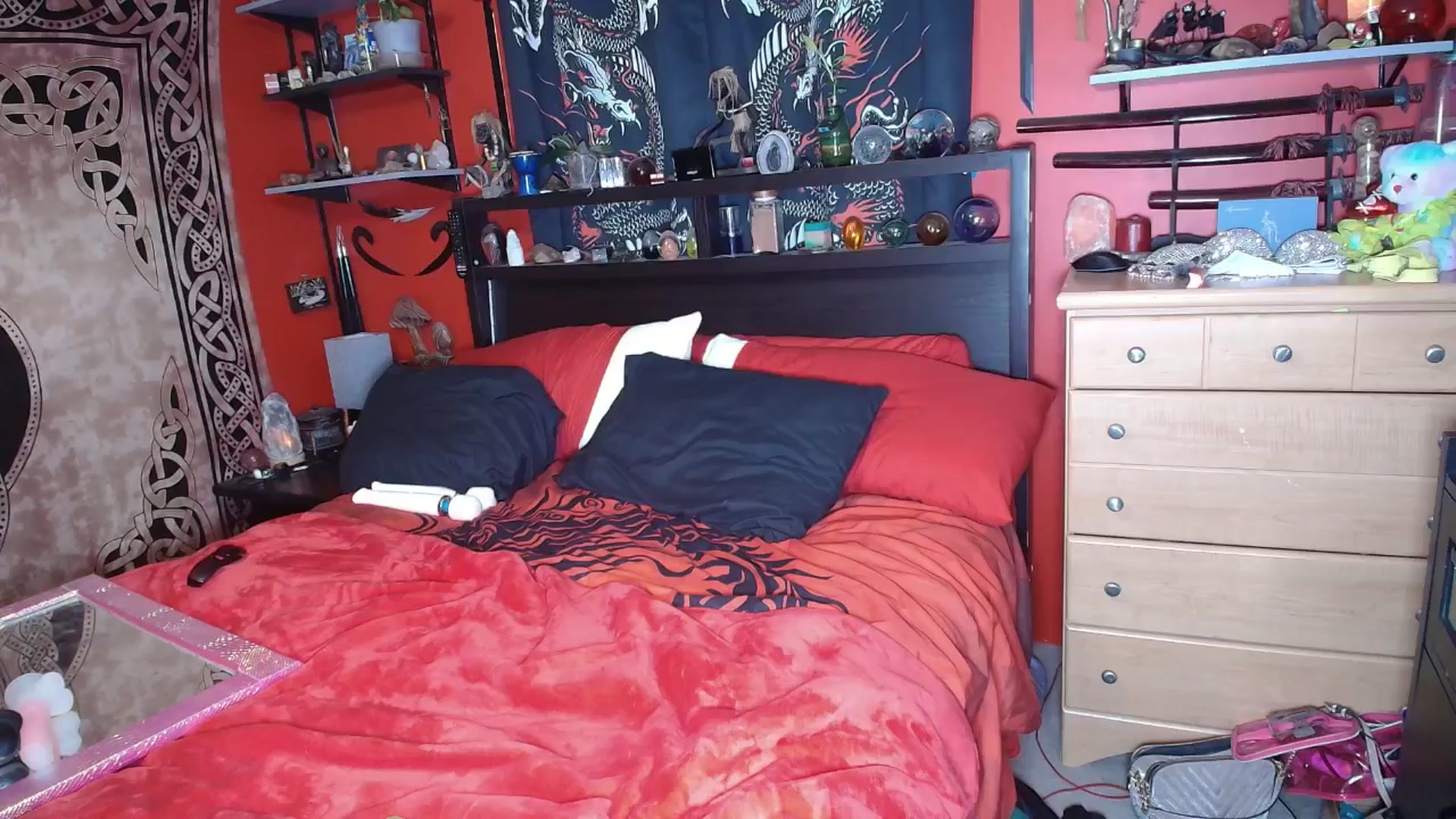 Gallery image thumbnail from HollyHanna's myfreecams stream on, 07/28/2025, 02:15 image 6 of 20