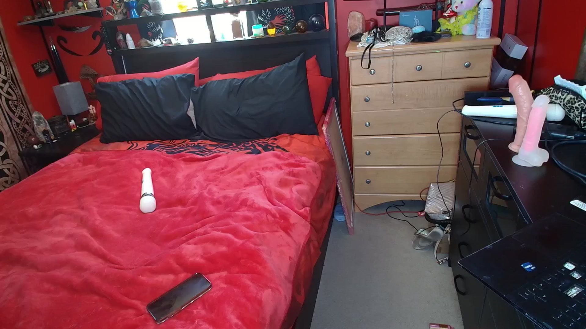 Gallery image thumbnail from HollyHanna's myfreecams stream on, 08/02/2025, 17:06 image 1 of 20
