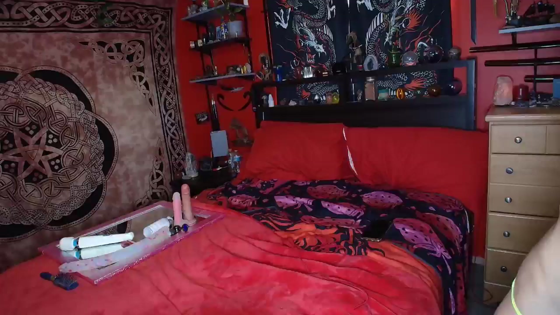 Gallery image thumbnail from HollyHanna's myfreecams stream on, 09/10/2025, 20:31 image 16 of 20