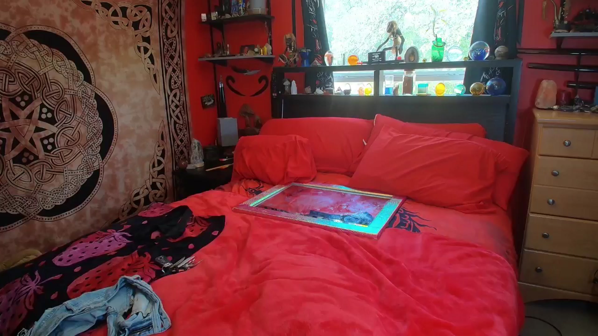 Gallery image thumbnail from HollyHanna's myfreecams stream on, 09/13/2025, 21:33 image 4 of 20