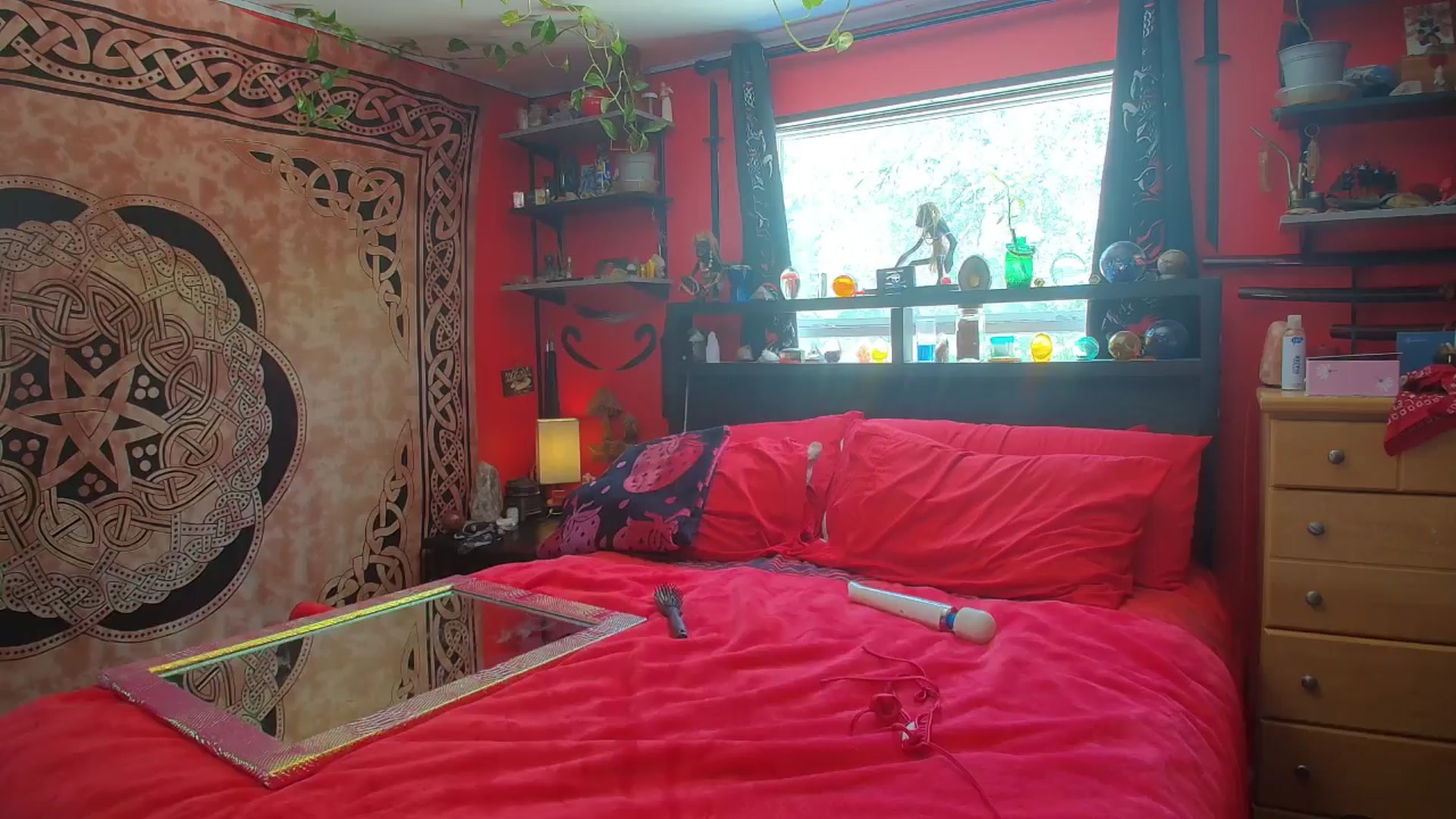 Gallery image thumbnail from HollyHanna's myfreecams stream on, 09/24/2025, 18:48 image 10 of 20