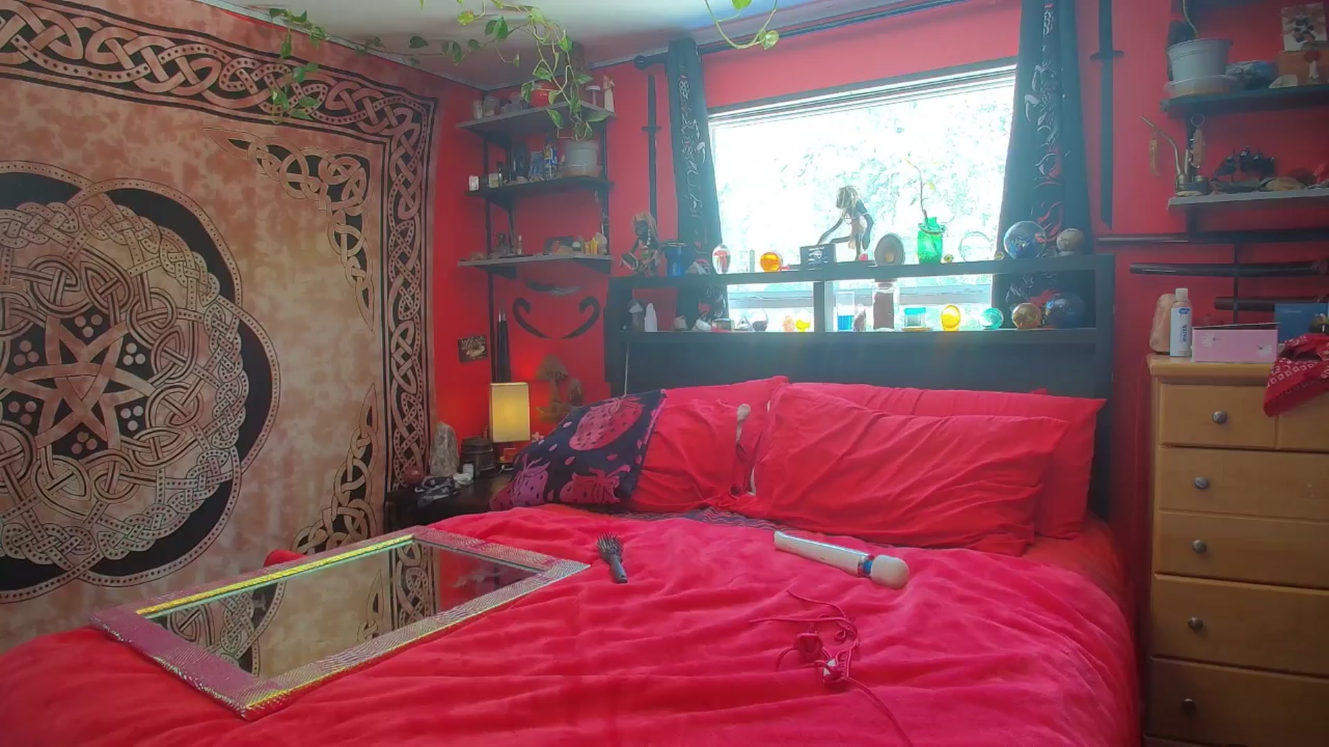 Gallery image thumbnail from HollyHanna's myfreecams stream on, 09/24/2025, 18:48 image 18 of 20