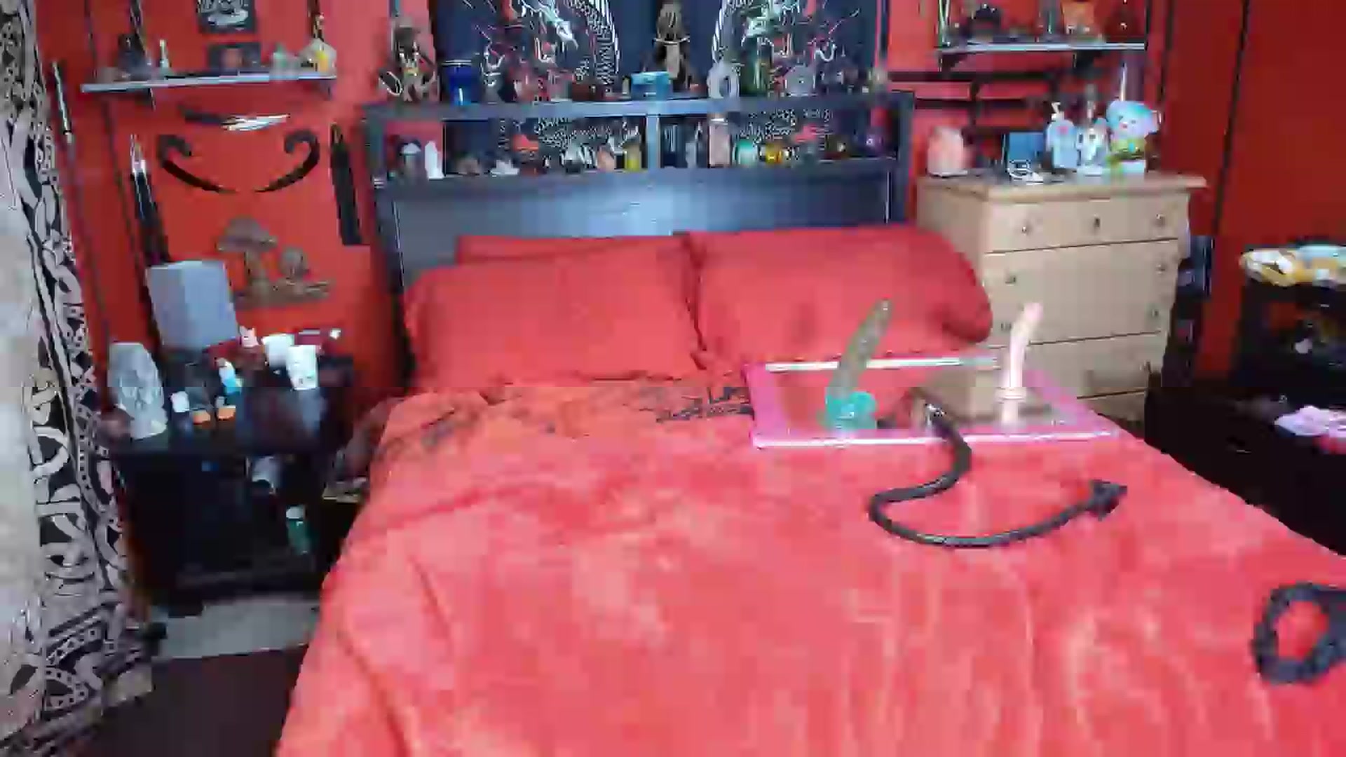 Gallery image thumbnail from HollyHanna's myfreecams stream on, 10/22/2025, 01:07 image 14 of 20
