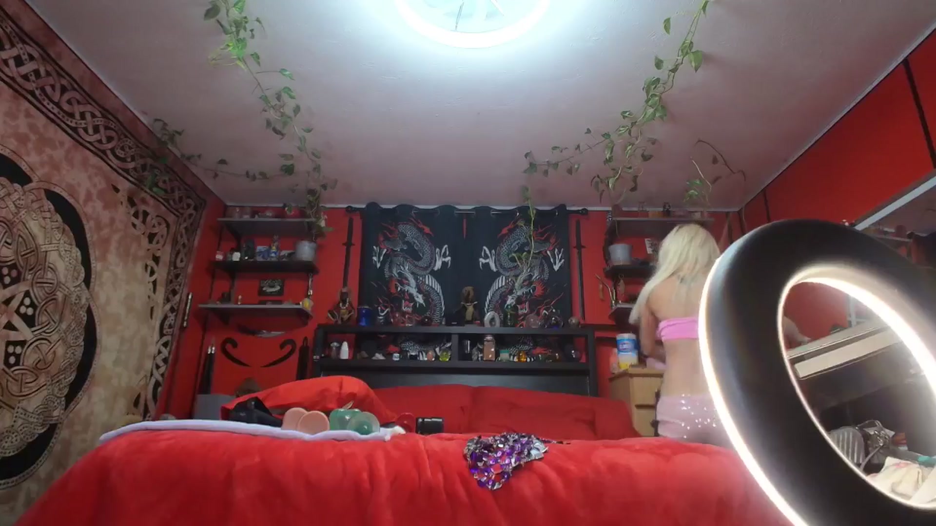 Gallery image thumbnail from HollyHanna's myfreecams stream on, 11/07/2025, 02:25 image 16 of 20