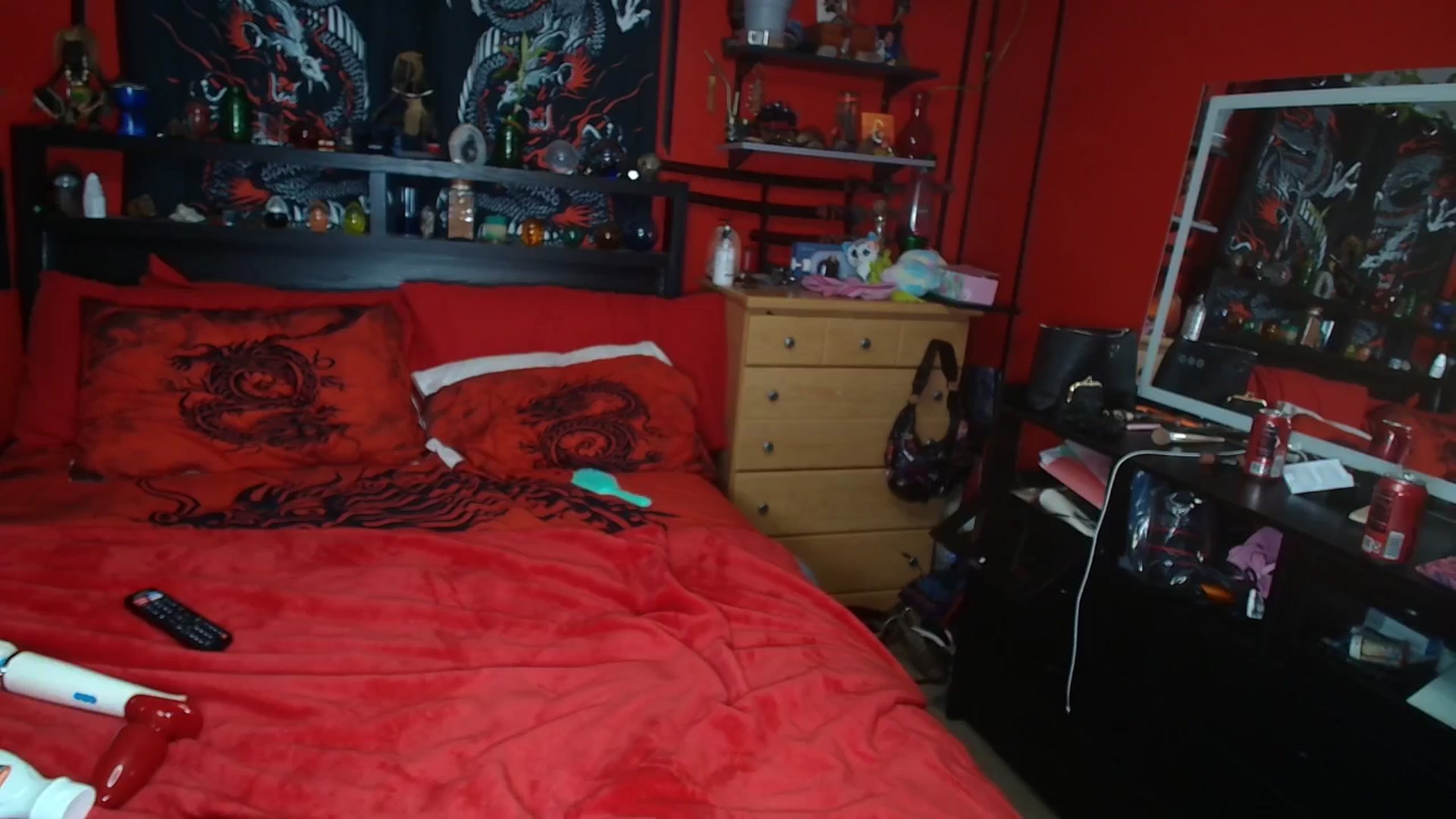 Gallery image thumbnail from HollyHanna's myfreecams stream on, 12/08/2025, 02:32 image 18 of 20