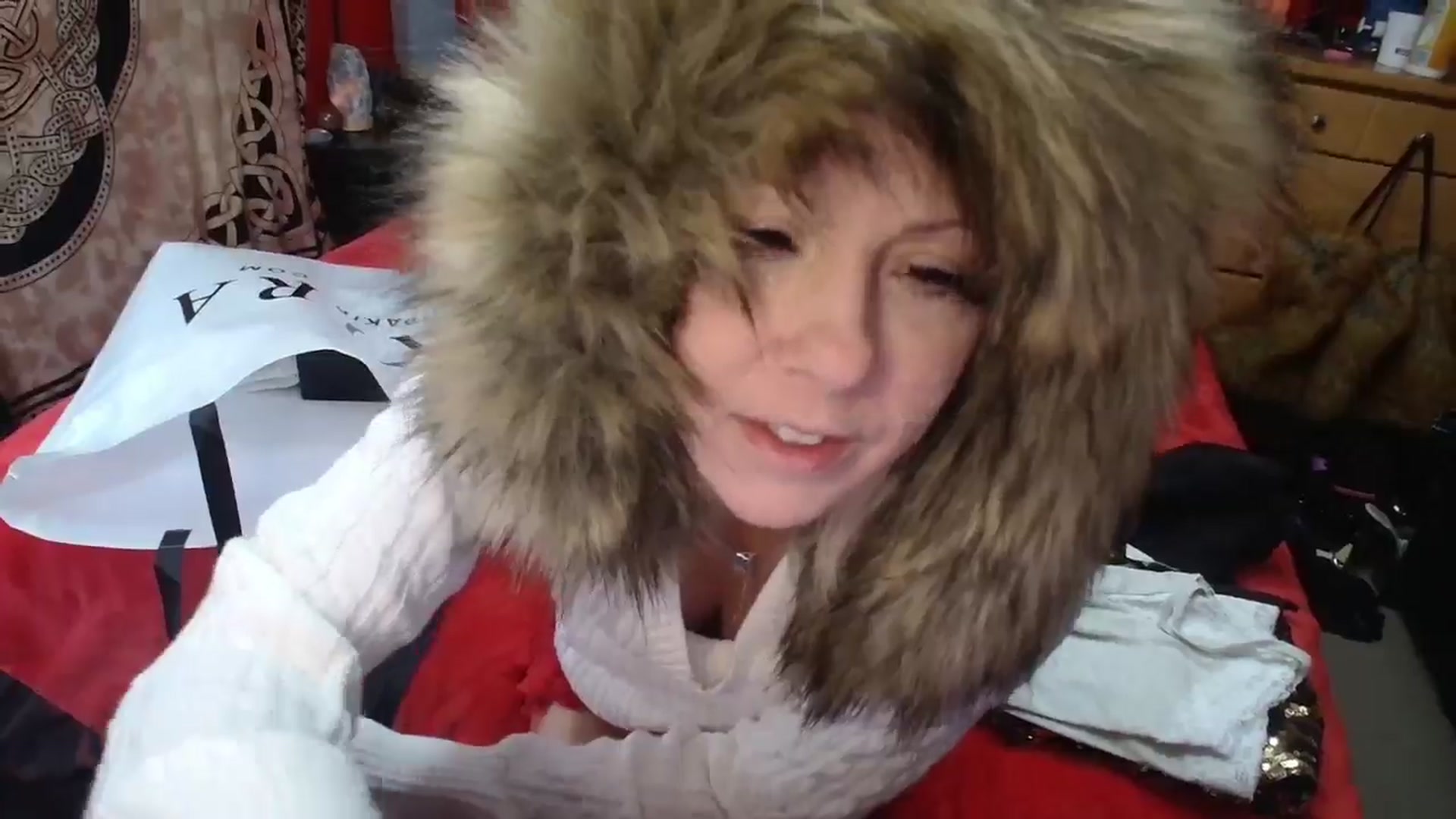 Gallery image thumbnail from HollyHanna's myfreecams stream on, 12/16/2025, 22:44 image 11 of 20