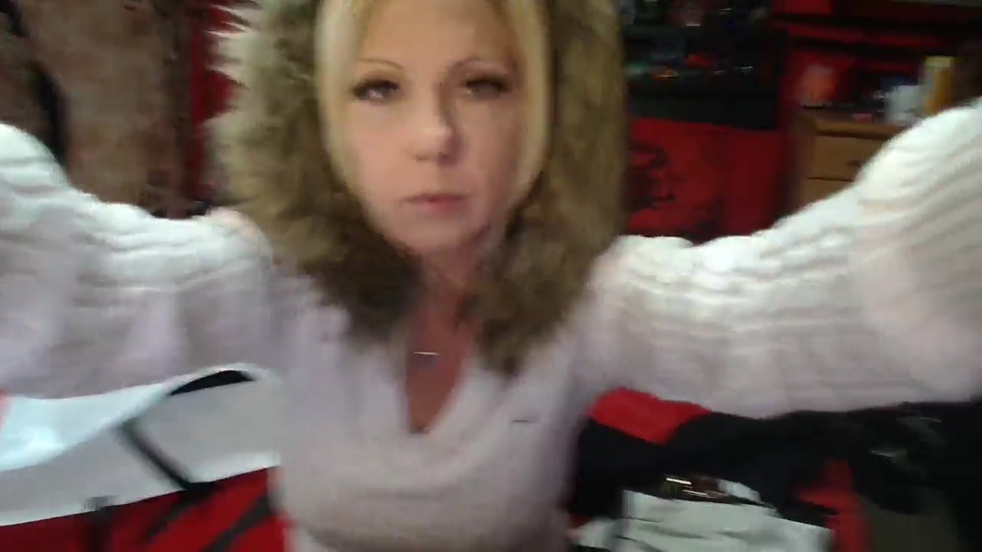 Gallery image thumbnail from HollyHanna's myfreecams stream on, 12/16/2025, 22:44 image 18 of 20