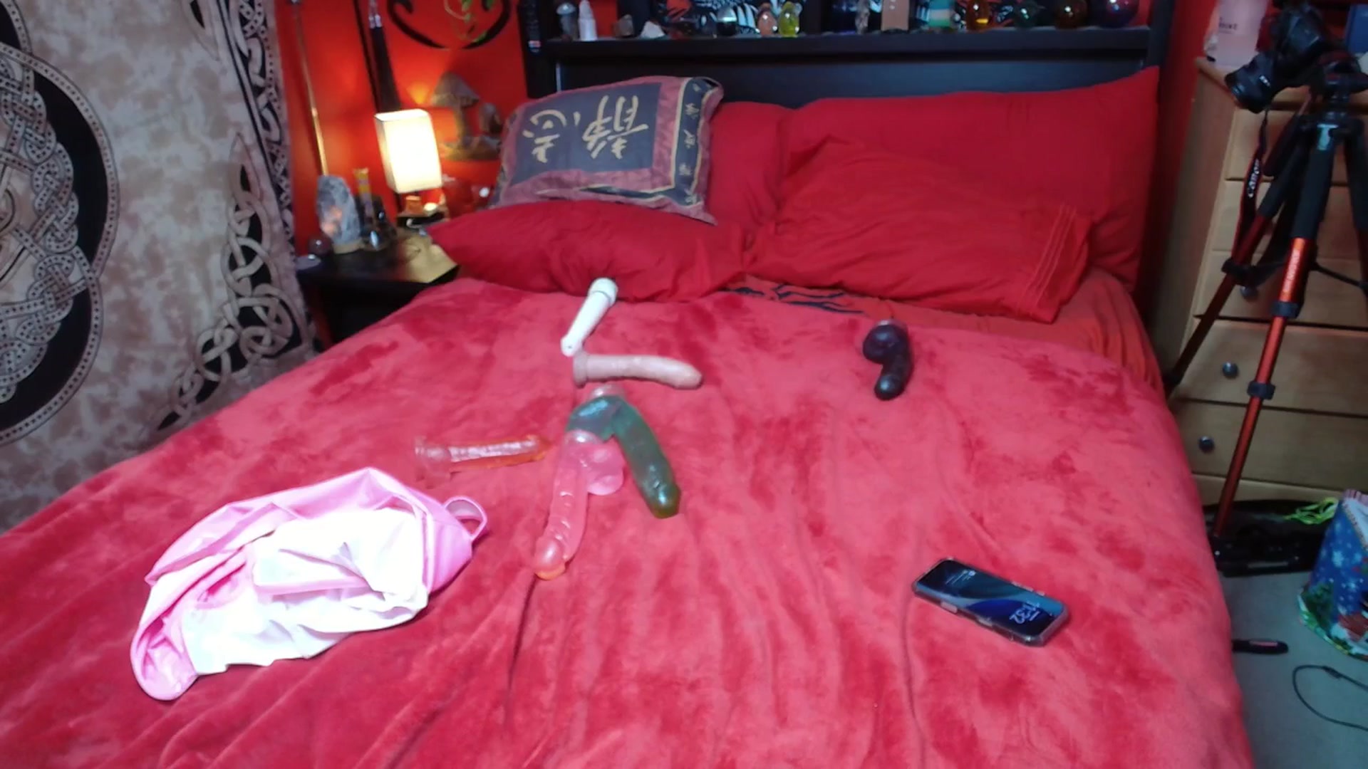 Gallery image thumbnail from HollyHanna's myfreecams stream on, 12/31/2025, 05:38 image 15 of 20