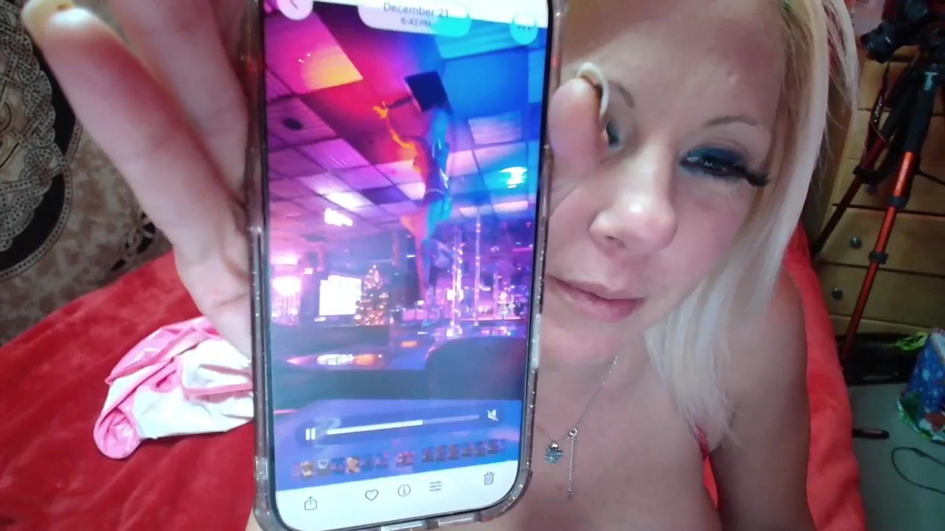 Gallery image thumbnail from HollyHanna's myfreecams stream on, 12/31/2025, 05:38 image 2 of 20