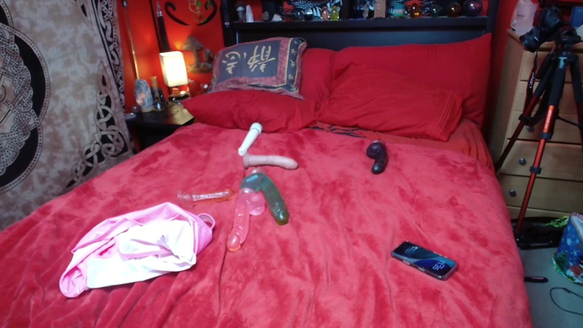 Gallery image thumbnail from HollyHanna's myfreecams stream on, 12/31/2025, 05:38 image 19 of 20