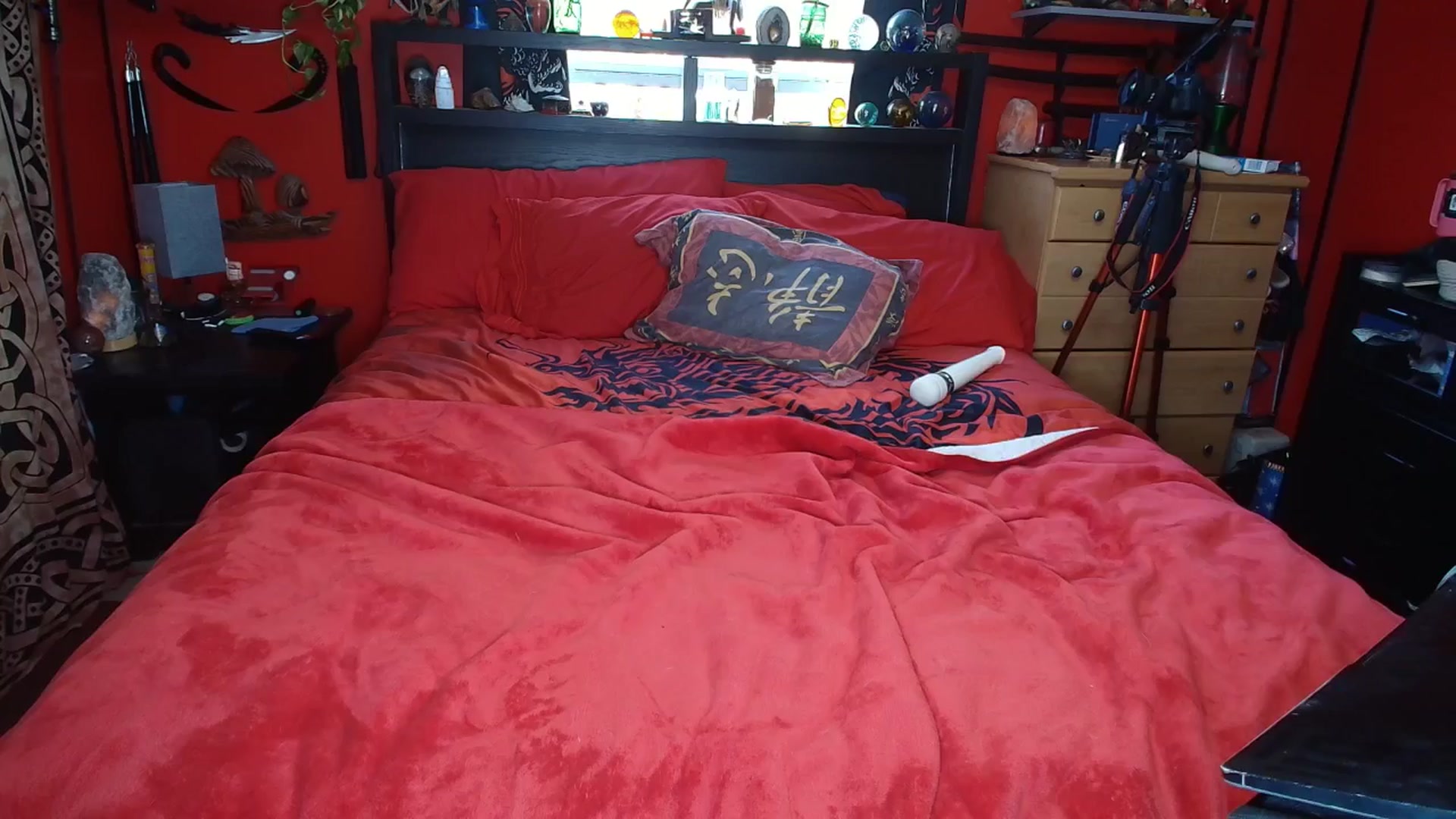 Gallery image thumbnail from HollyHanna's myfreecams stream on, 12/31/2025, 22:24 image 8 of 20