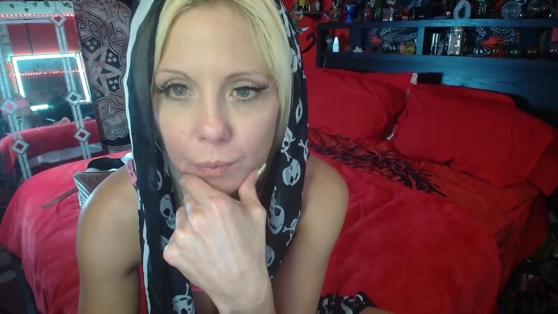 Gallery image thumbnail from HollyHanna's myfreecams stream on, 01/13/2026, 04:52 image 5 of 20