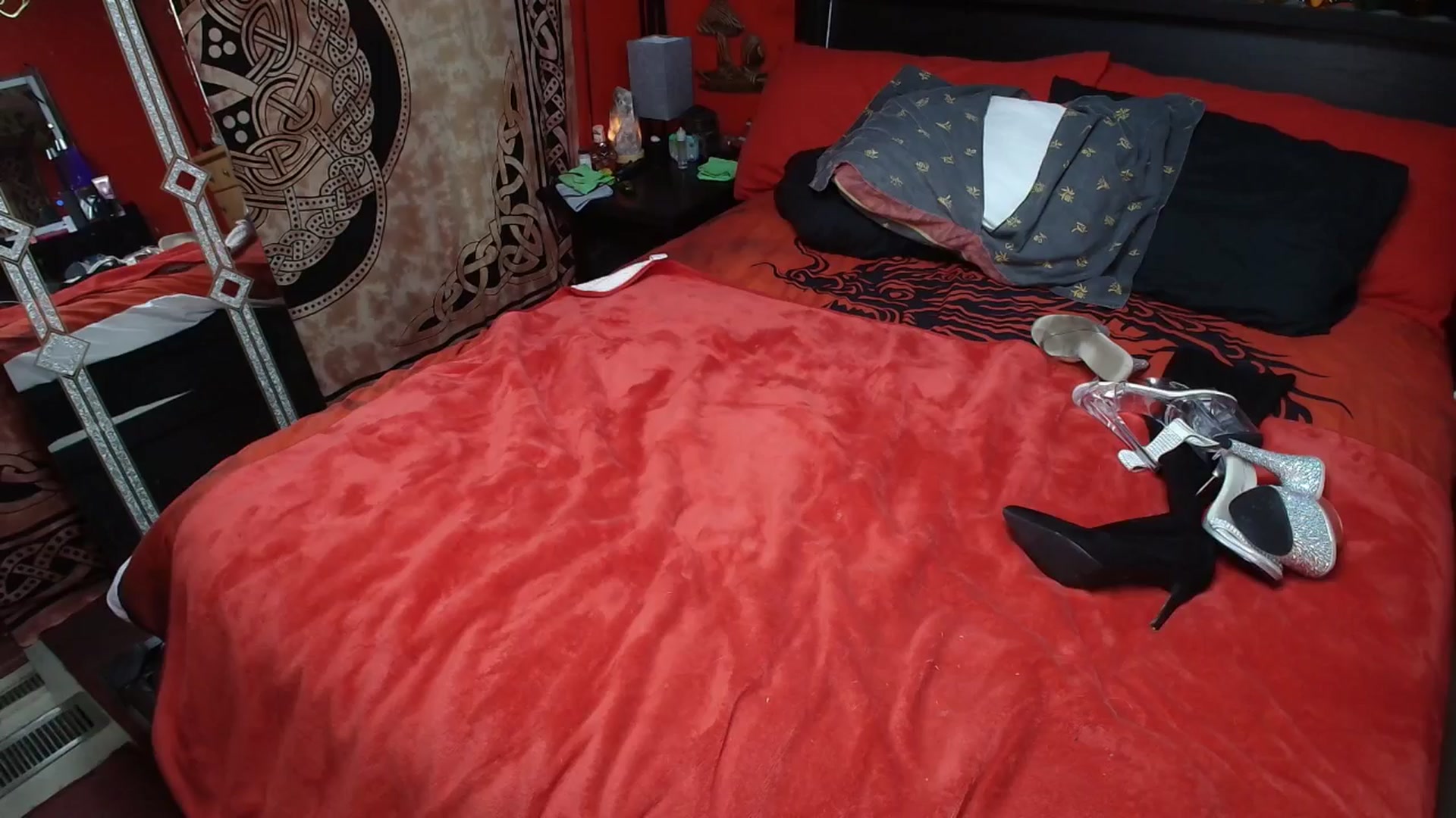 Gallery image thumbnail from HollyHanna's myfreecams stream on, 05/04/2026, 03:17 image 20 of 20