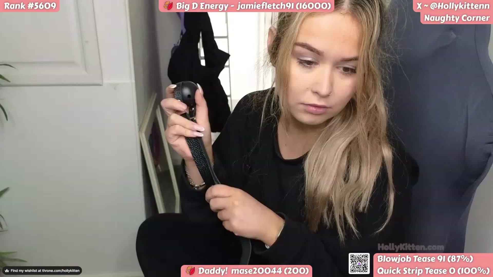 Gallery image thumbnail from HollyKittenn's myfreecams stream on, 10/16/2023, 14:14 image 13 of 20