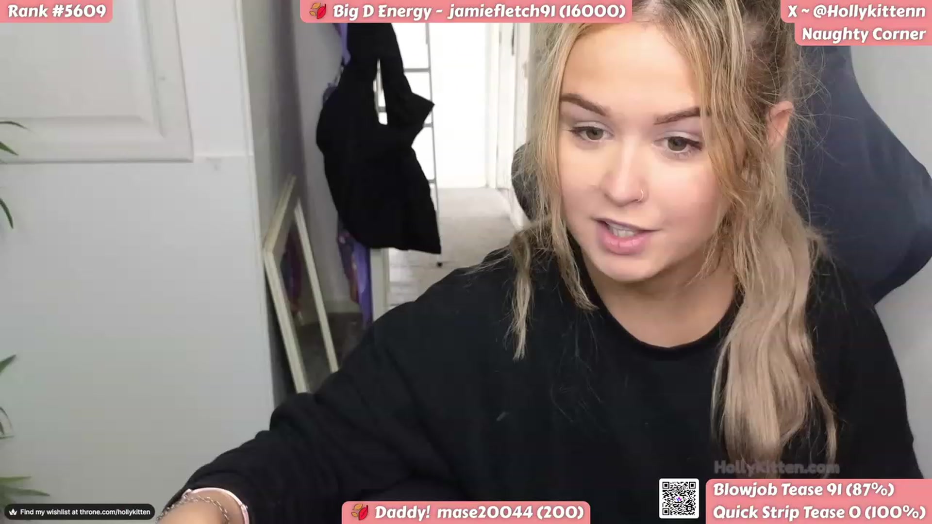 Gallery image thumbnail from HollyKittenn's myfreecams stream on, 10/16/2023, 14:14 image 11 of 20