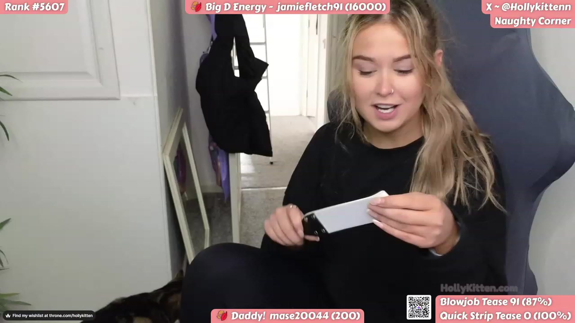 Gallery image thumbnail from HollyKittenn's myfreecams stream on, 10/16/2023, 14:14 image 6 of 20