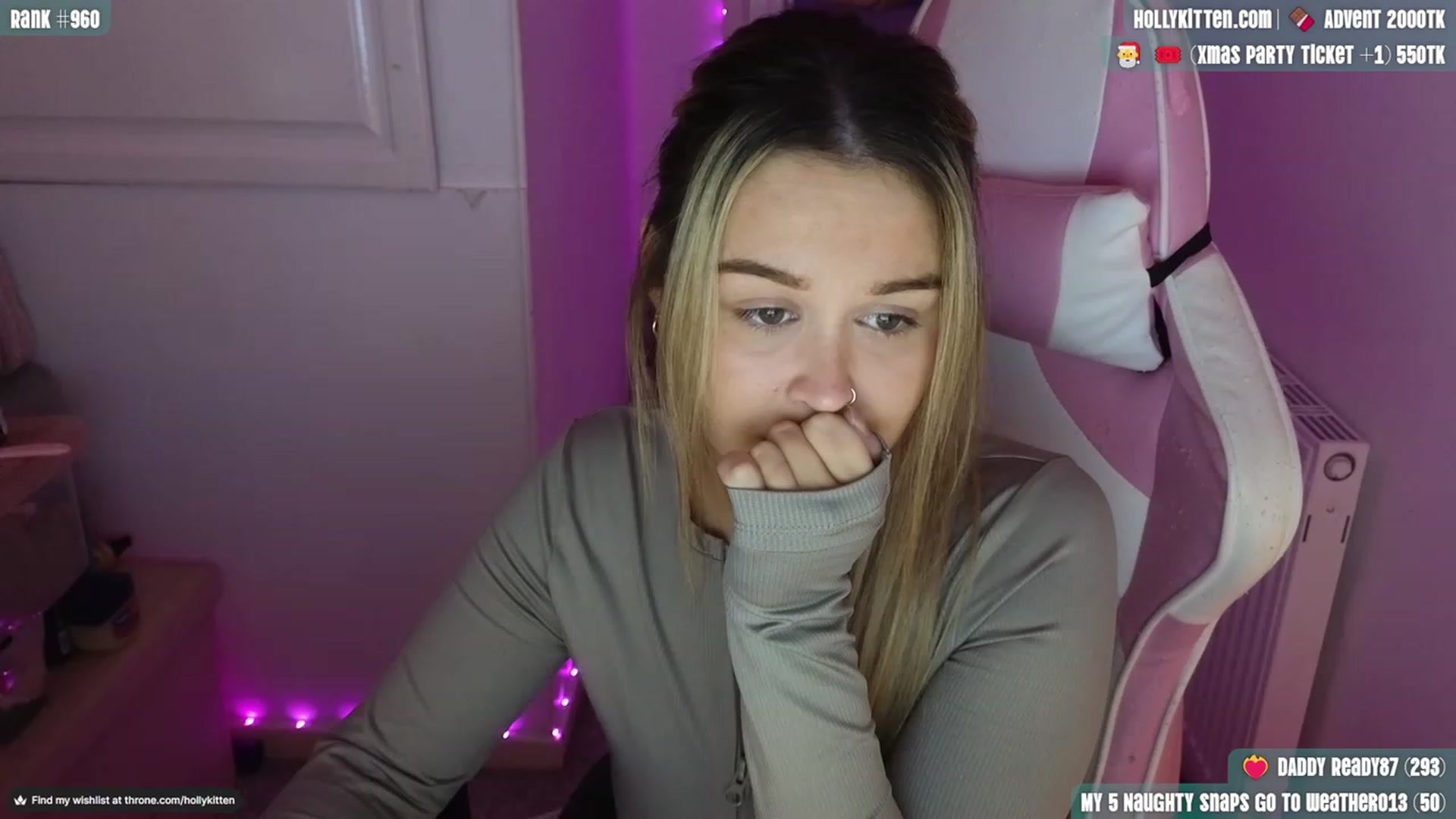 Gallery image thumbnail from HollyKittenn's myfreecams stream on, 11/24/2023, 17:02 image 2 of 20