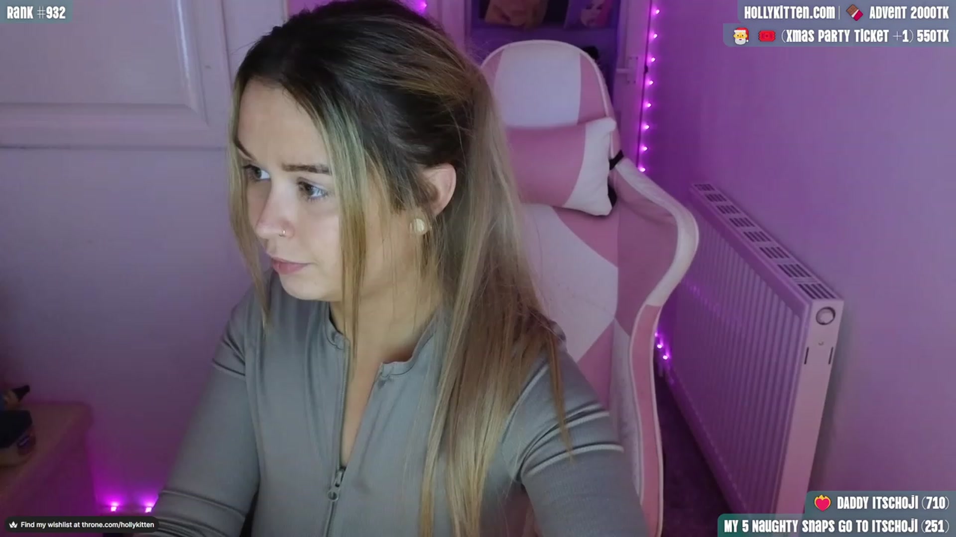 Gallery image thumbnail from HollyKittenn's myfreecams stream on, 11/24/2023, 17:02 image 15 of 20