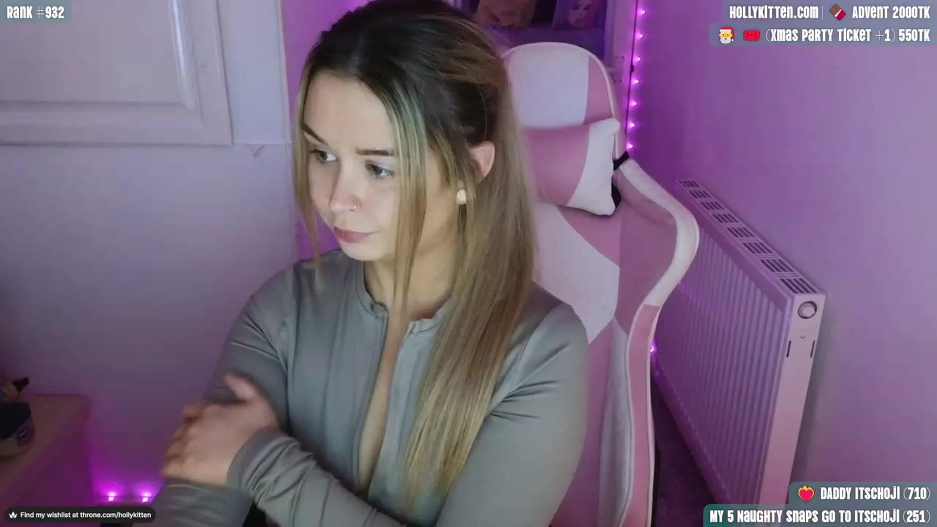Gallery image thumbnail from HollyKittenn's myfreecams stream on, 11/24/2023, 17:02 image 13 of 20