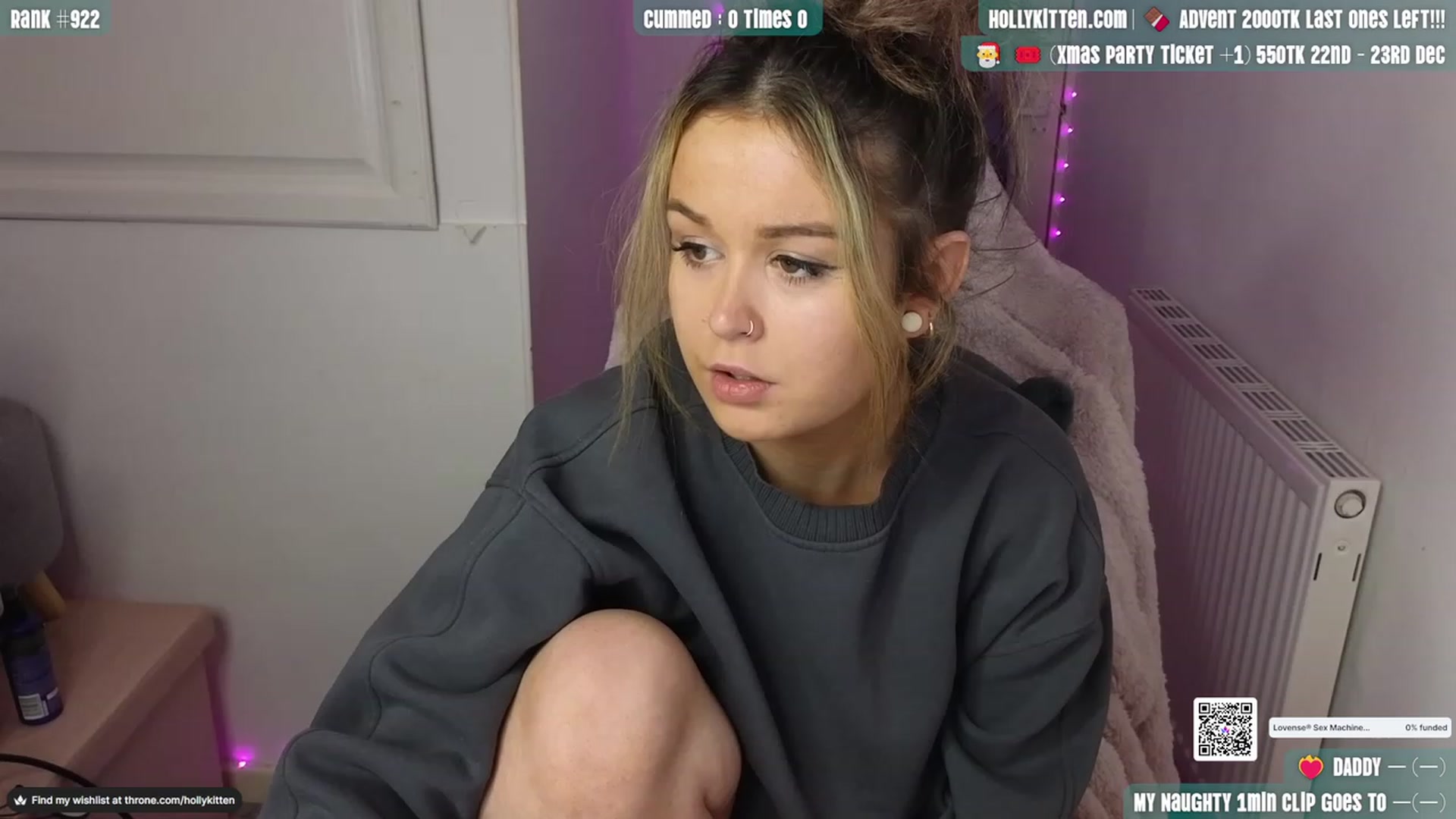 Gallery image thumbnail from HollyKittenn's myfreecams stream on, 11/27/2023, 16:00 image 8 of 20