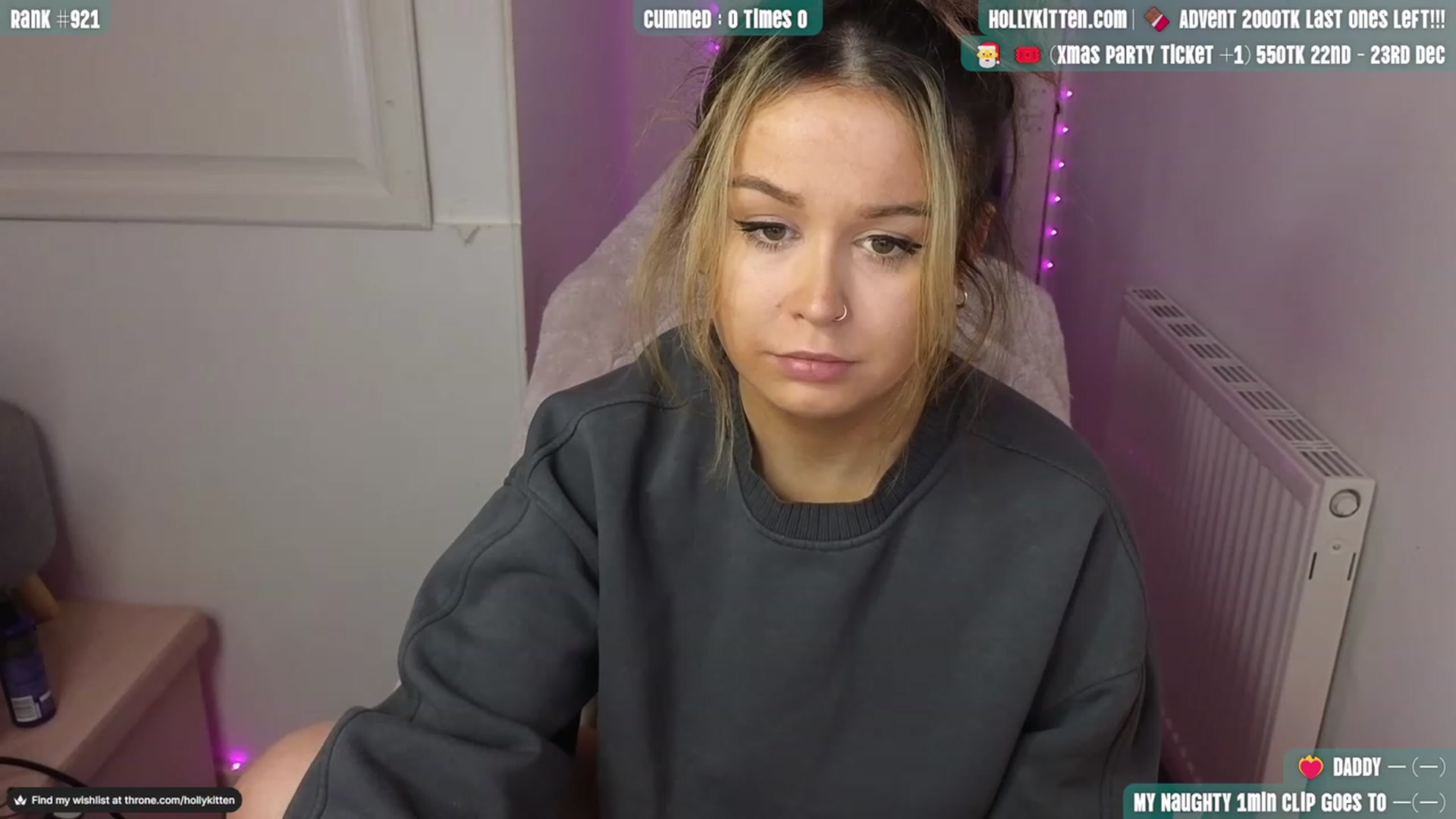 Gallery image thumbnail from HollyKittenn's myfreecams stream on, 11/27/2023, 16:00 image 3 of 20