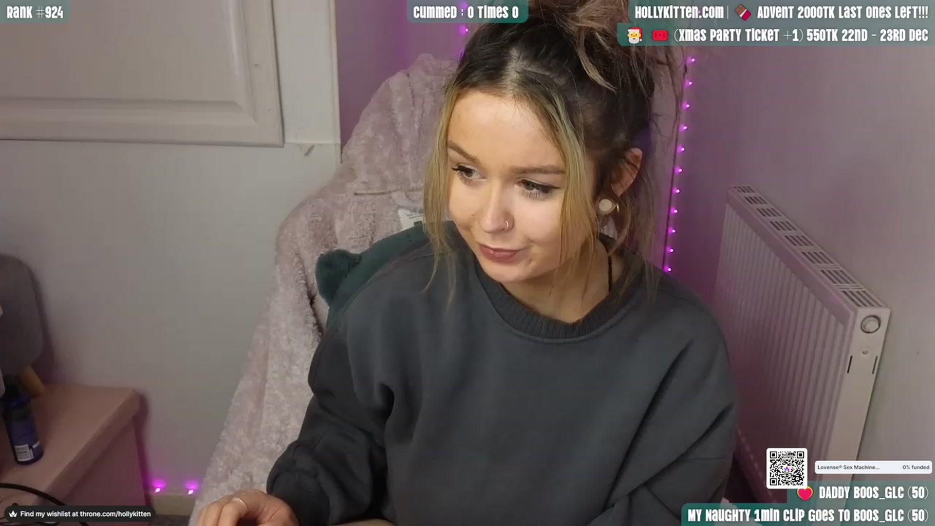 Gallery image thumbnail from HollyKittenn's myfreecams stream on, 11/27/2023, 16:00 image 19 of 20