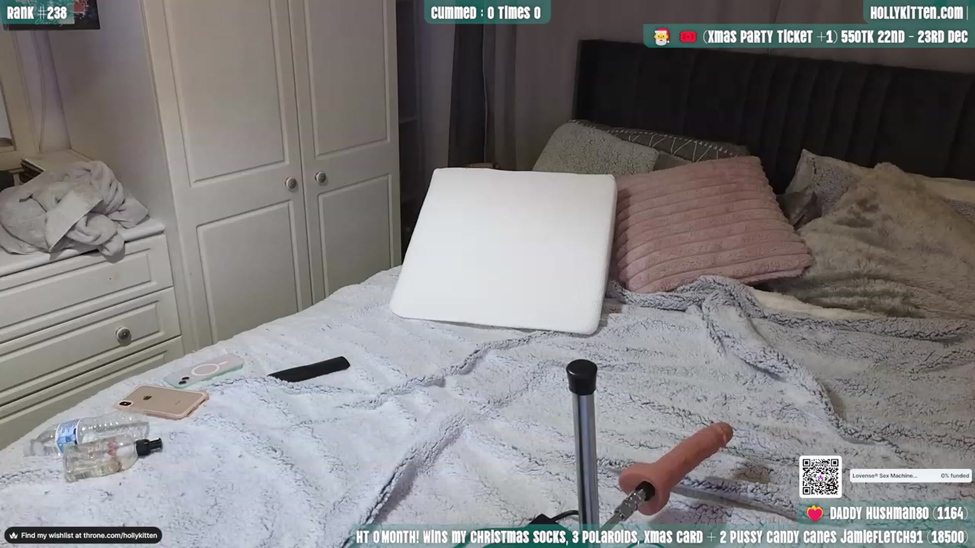 Gallery image thumbnail from HollyKittenn's myfreecams stream on, 12/06/2023, 20:20 image 5 of 20