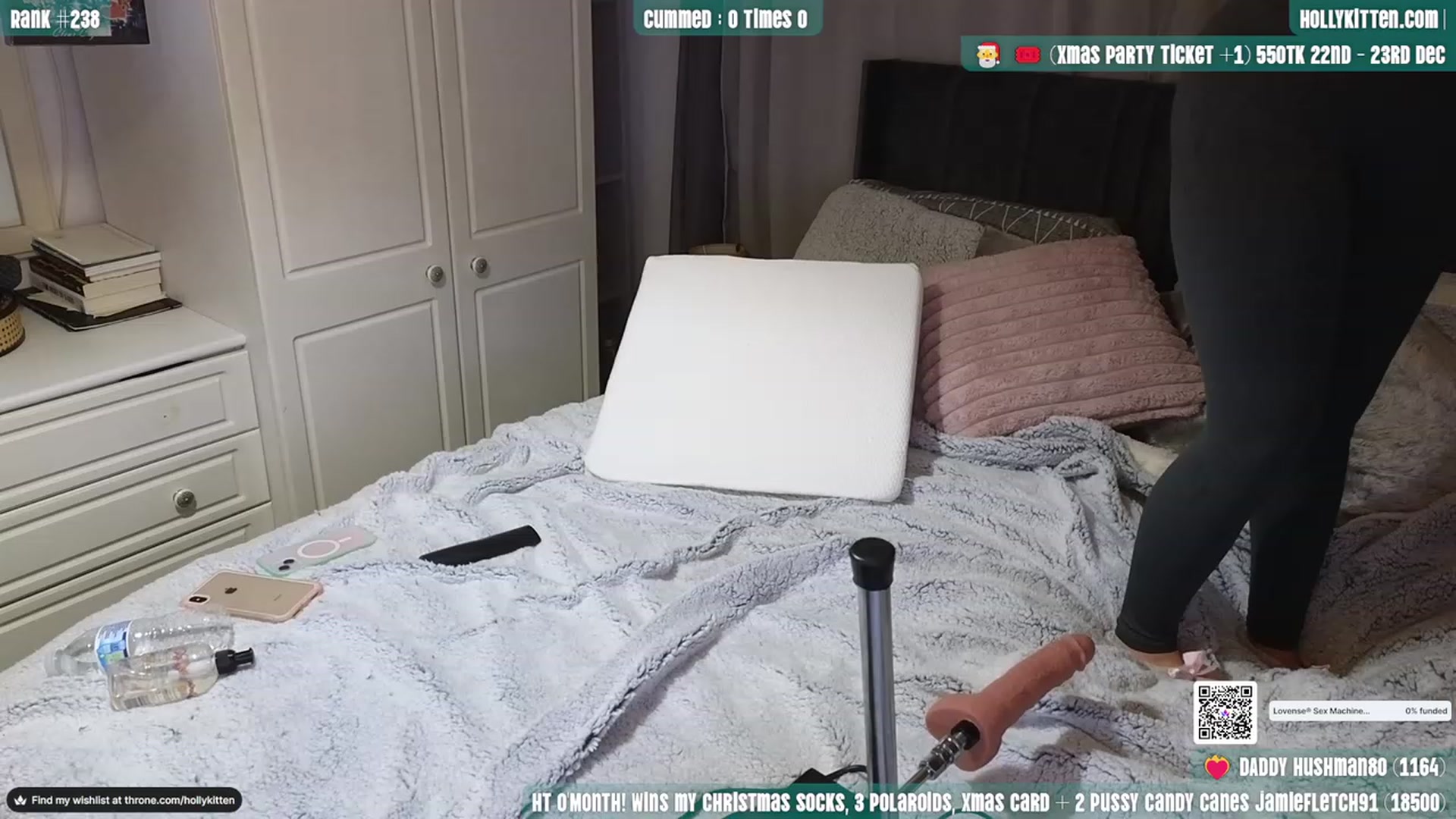 Gallery image thumbnail from HollyKittenn's myfreecams stream on, 12/06/2023, 20:20 image 6 of 20