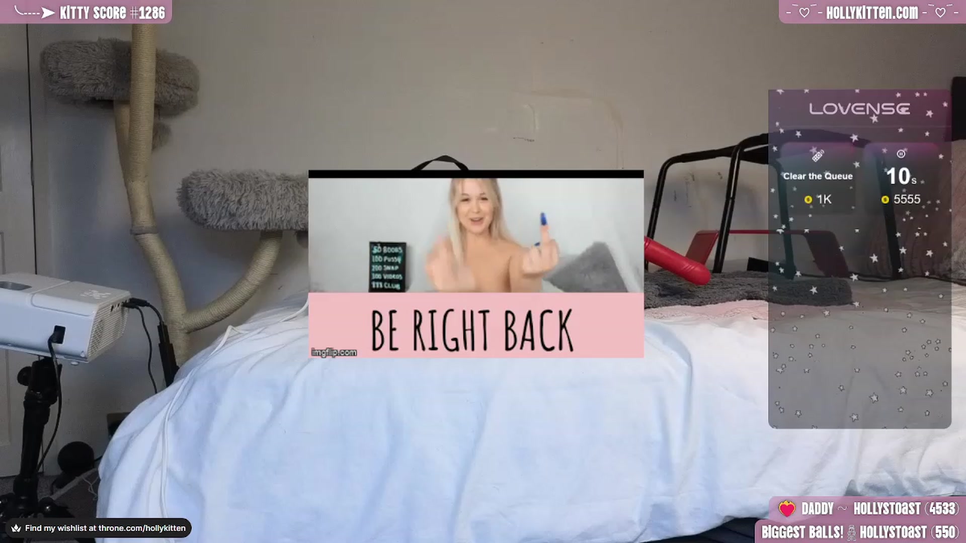 Gallery image thumbnail from HollyKittenn's myfreecams stream on, 01/26/2024, 22:35 image 18 of 20
