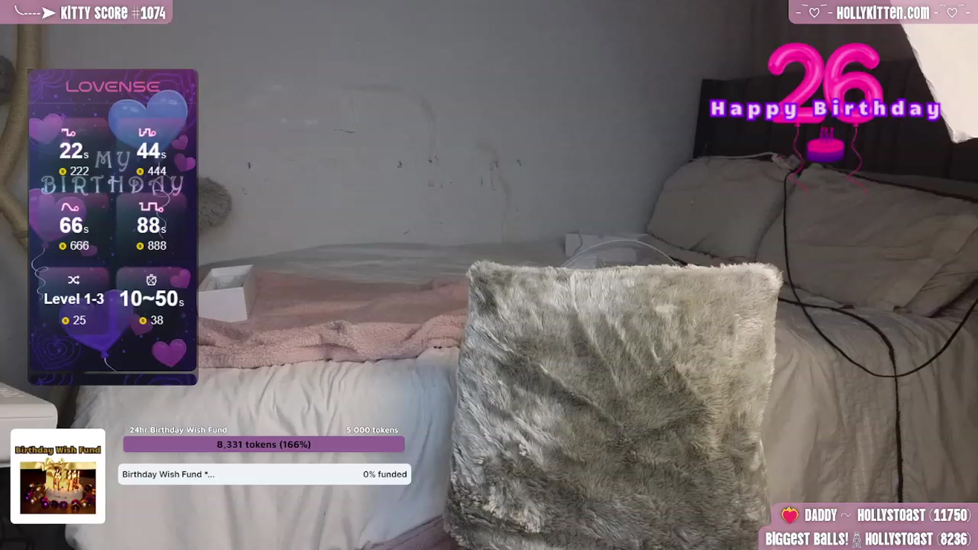 Gallery image thumbnail from HollyKittenn's myfreecams stream on, 01/29/2024, 22:32 image 12 of 20