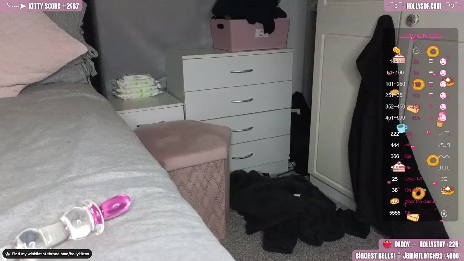 Gallery image thumbnail from HollyKittenn's myfreecams stream on, 02/19/2024, 21:25 image 13 of 20
