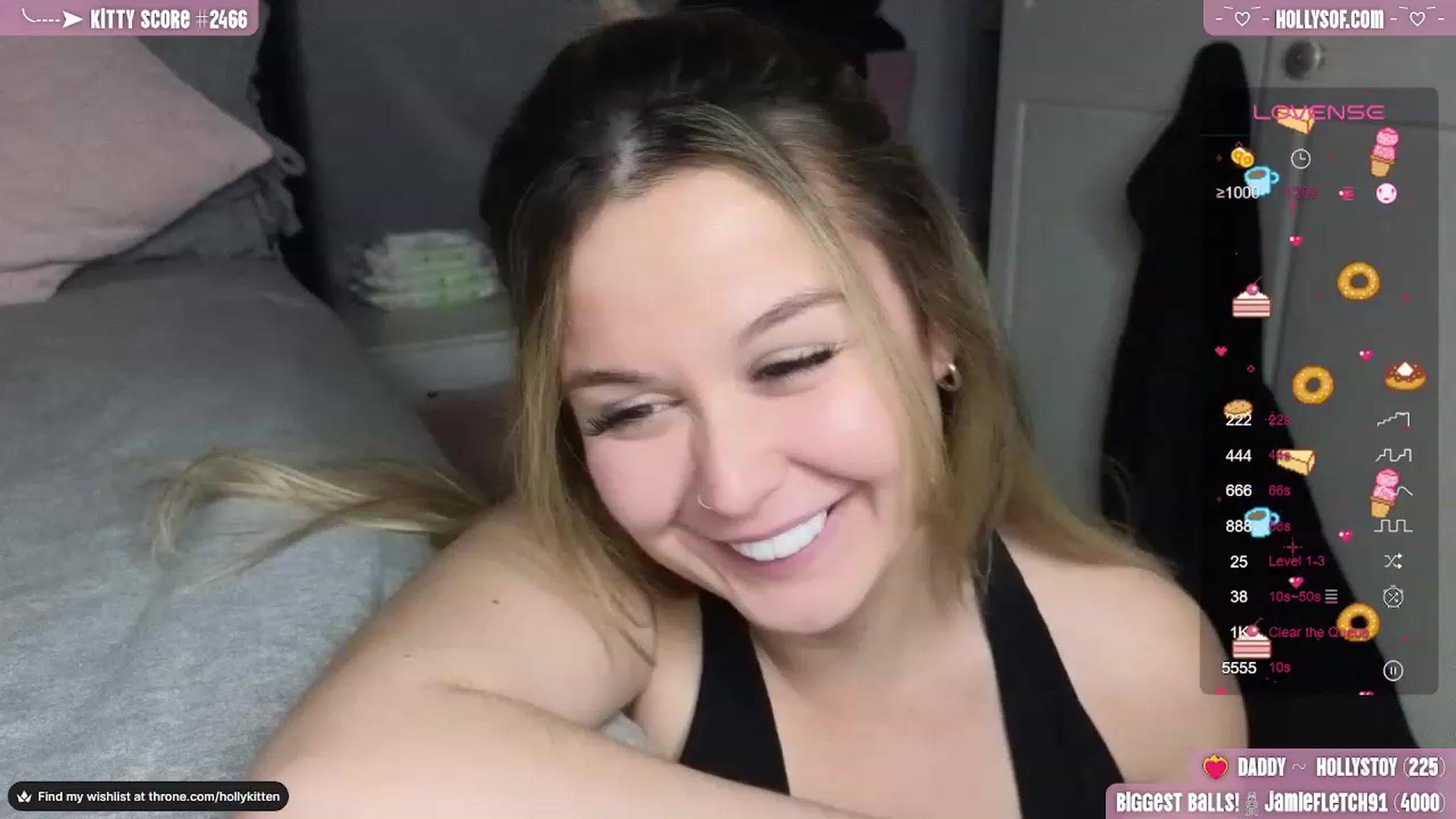Gallery image thumbnail from HollyKittenn's myfreecams stream on, 02/19/2024, 21:25 image 11 of 20