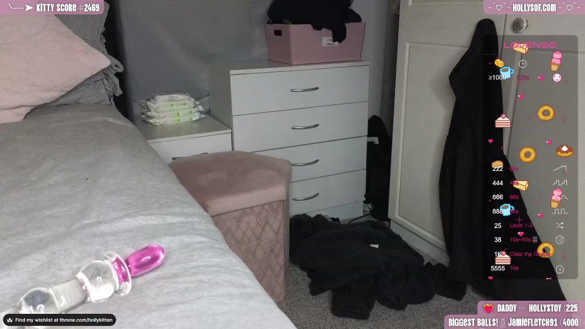 Gallery image thumbnail from HollyKittenn's myfreecams stream on, 02/19/2024, 21:25 image 14 of 20