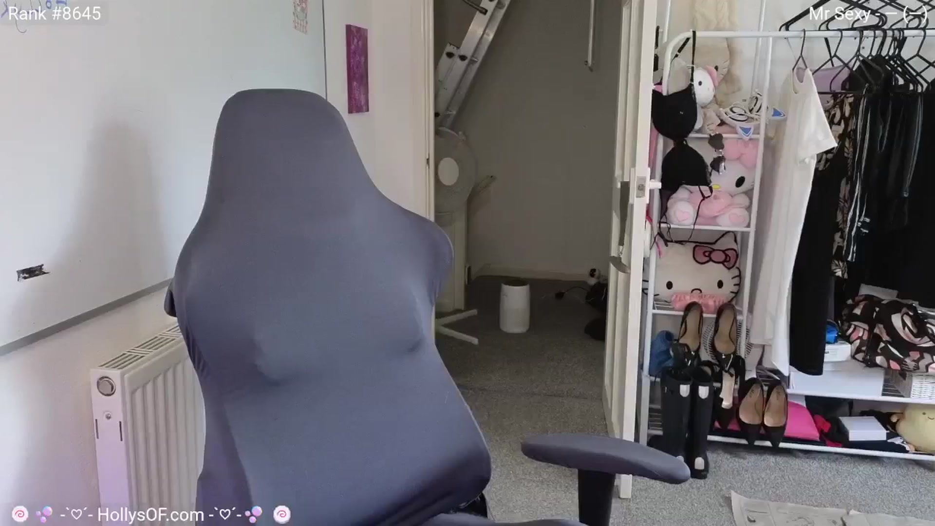 Gallery image thumbnail from HollyKittenn's myfreecams stream on, 05/20/2024, 13:27 image 1 of 20