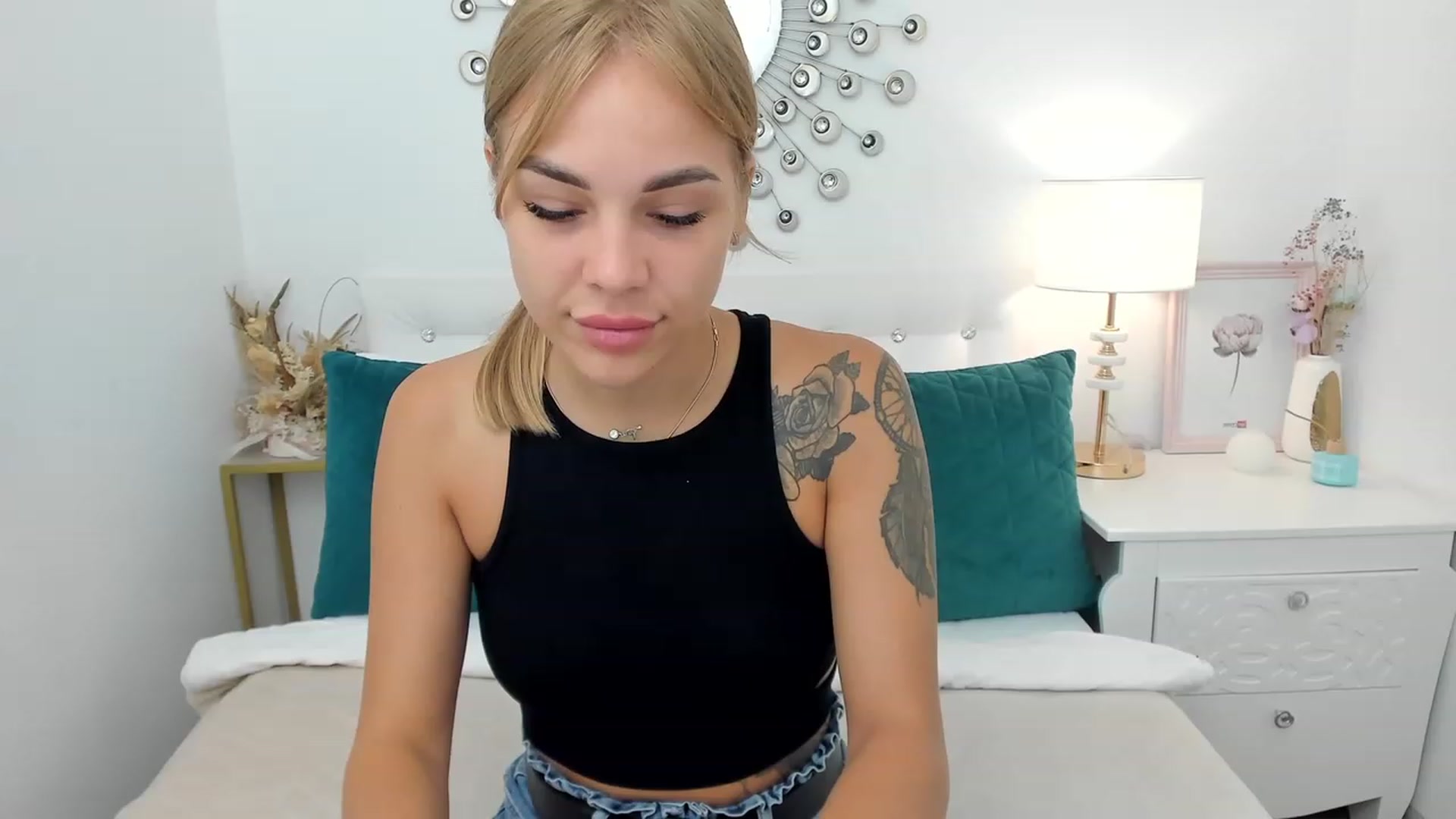 Gallery image thumbnail from HollyMay's myfreecams stream on, 08/07/2023, 12:59 image 2 of 20