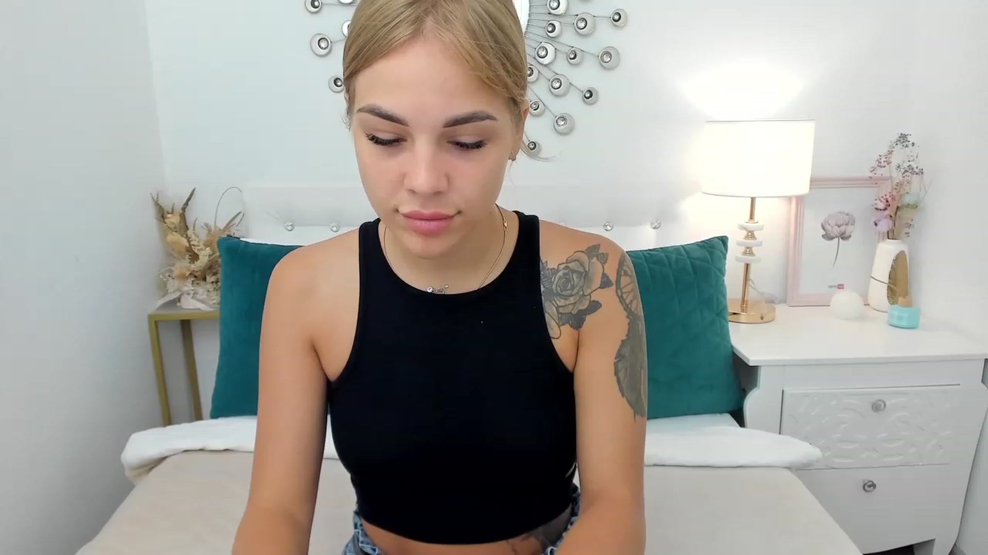 Gallery image thumbnail from HollyMay's myfreecams stream on, 08/07/2023, 12:59 image 4 of 20