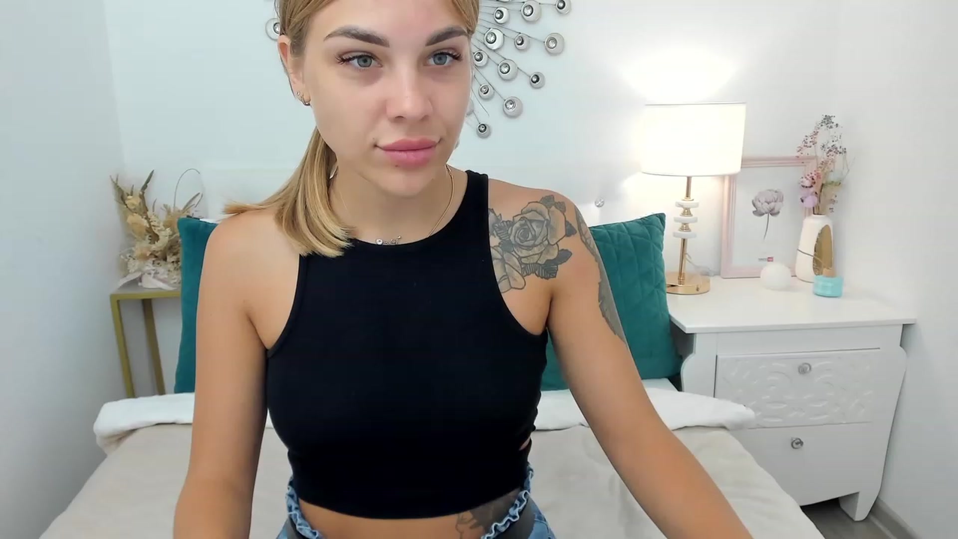 Gallery image thumbnail from HollyMay's myfreecams stream on, 08/07/2023, 12:59 image 20 of 20