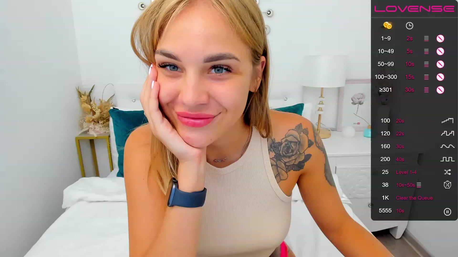 Gallery image thumbnail from HollyMay's myfreecams stream on, 08/11/2023, 16:15 image 6 of 20