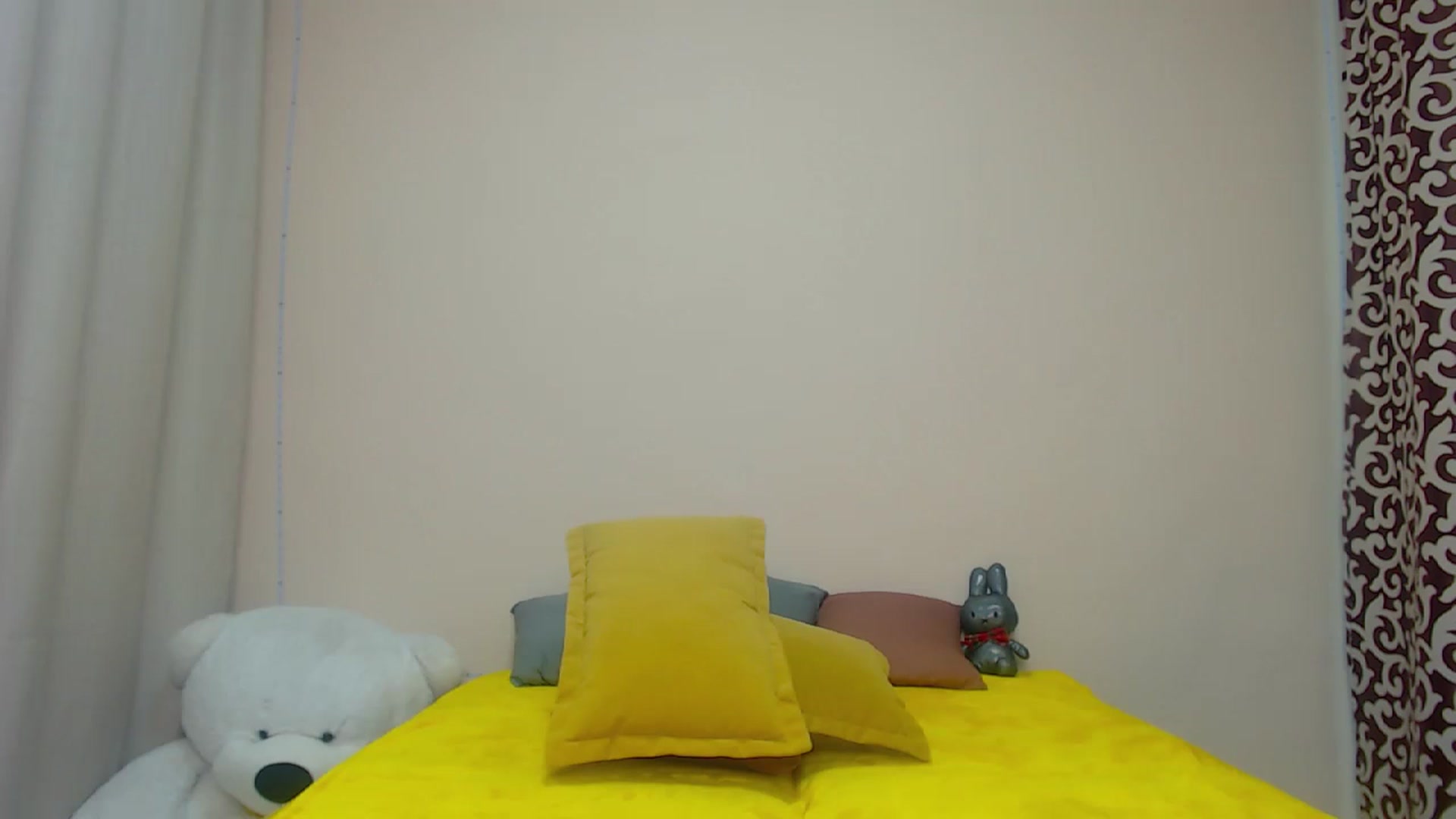 Gallery image thumbnail from HollyMich's myfreecams stream on, 12/29/2022, 08:03 image 12 of 20