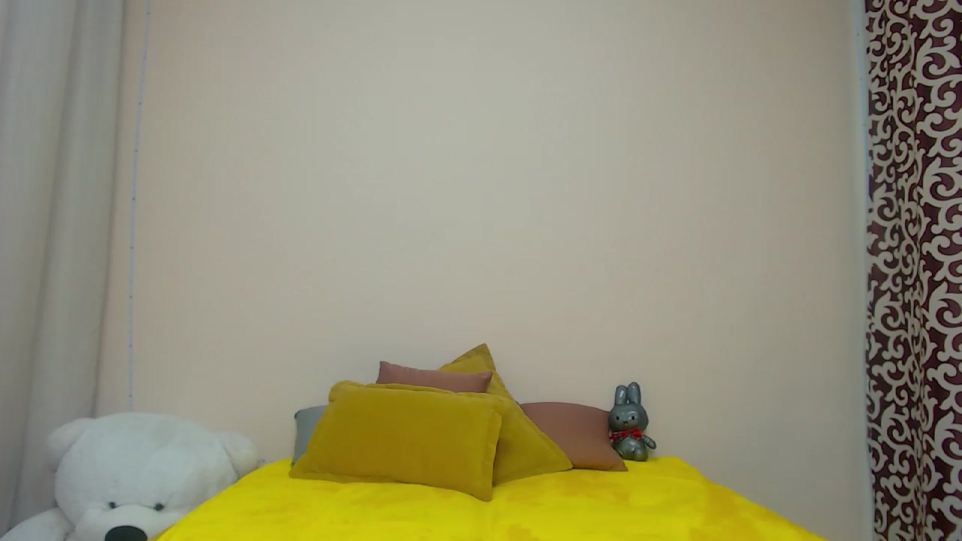 Gallery image thumbnail from HollyMich's myfreecams stream on, 12/29/2022, 08:35 image 7 of 20