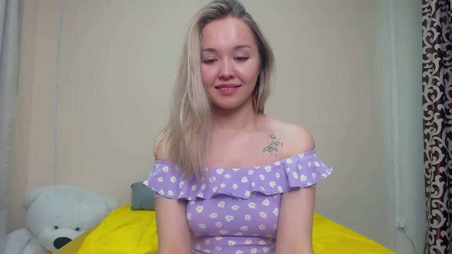 Gallery image thumbnail from HollyMich's myfreecams stream on, 01/05/2023, 07:52 image 3 of 20