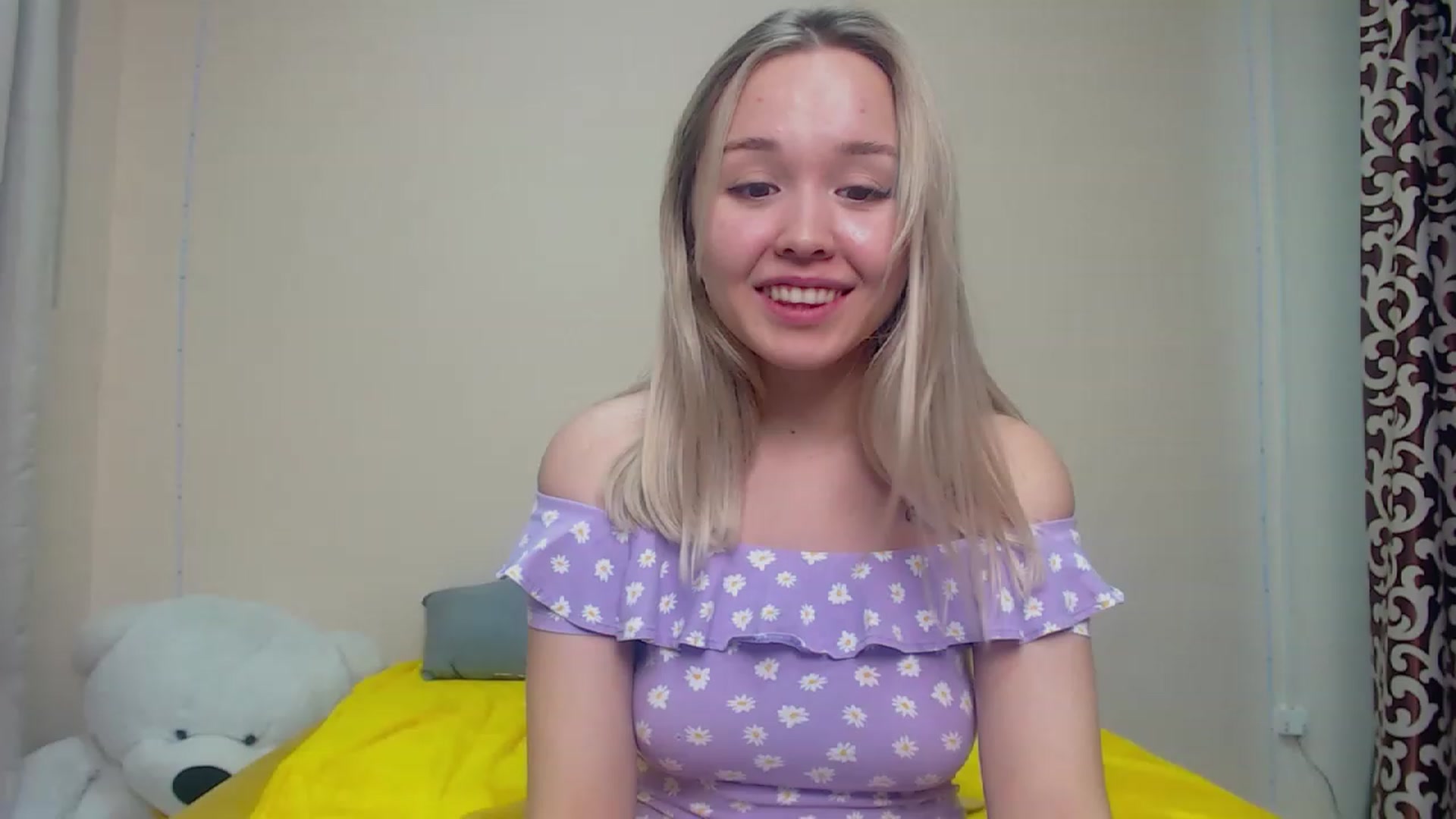 Gallery image thumbnail from HollyMich's myfreecams stream on, 01/05/2023, 07:52 image 5 of 20