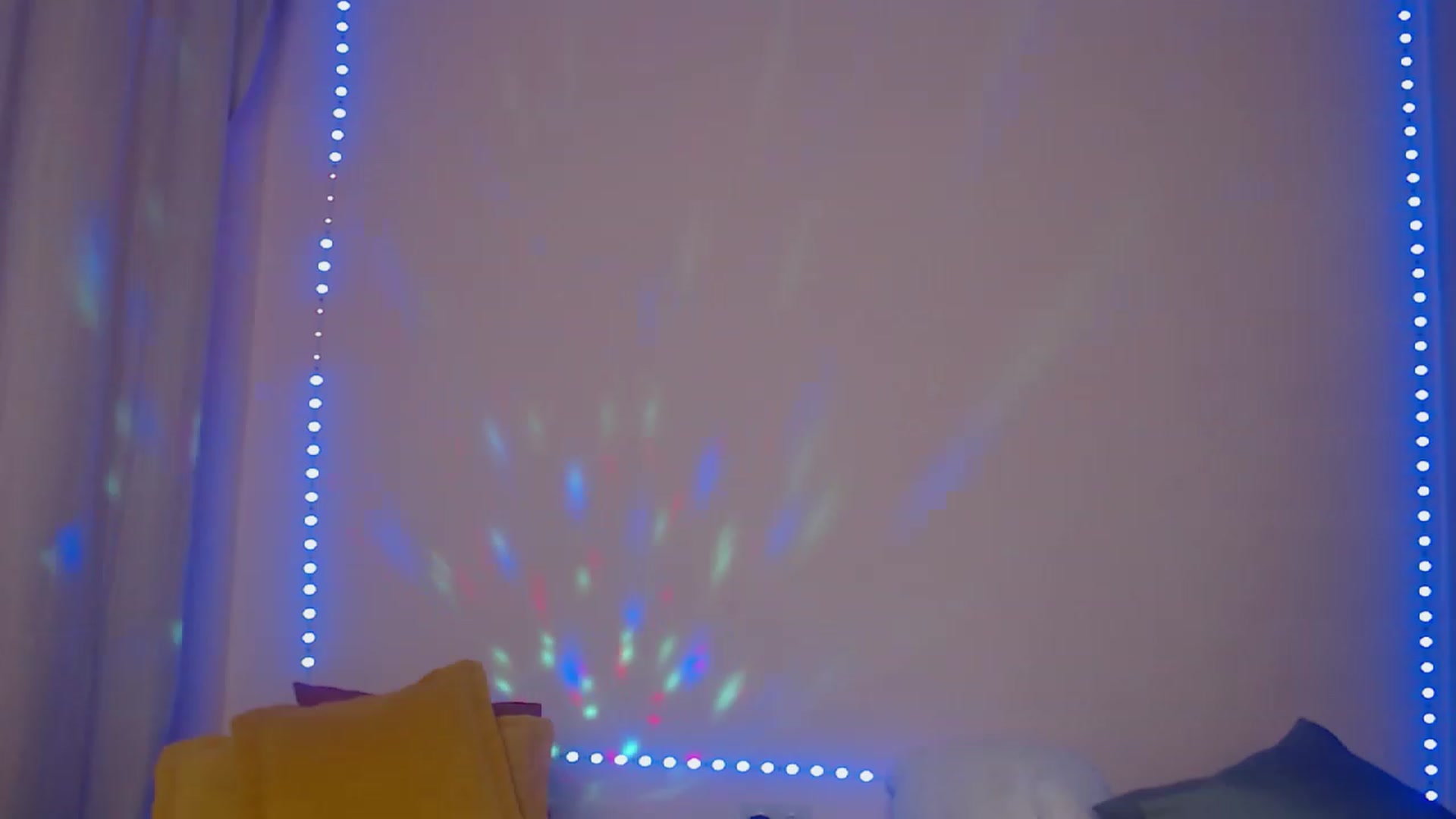 Gallery image thumbnail from HollyMich's myfreecams stream on, 01/30/2023, 03:54 image 13 of 20