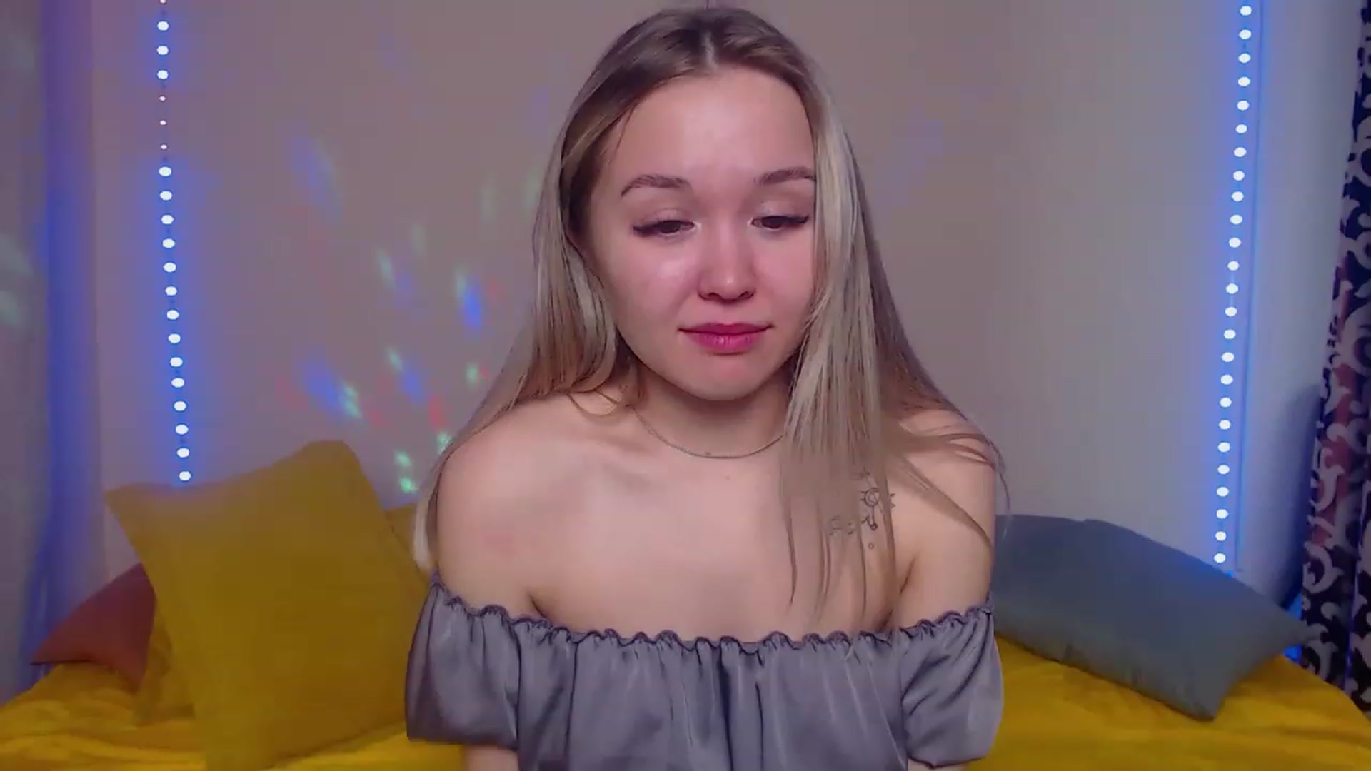 Gallery image thumbnail from HollyMich's myfreecams stream on, 02/11/2023, 09:07 image 11 of 20