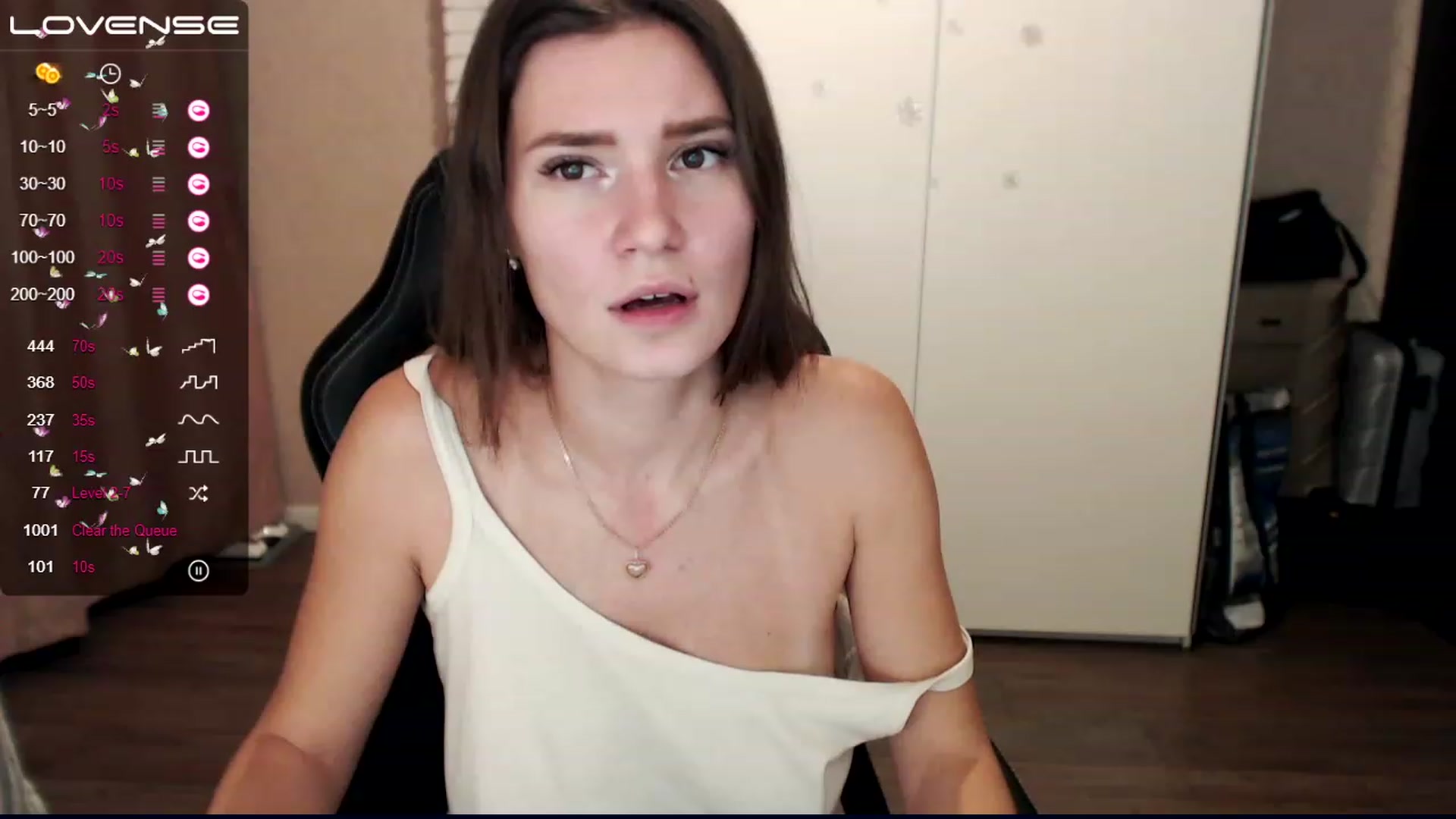 Gallery image thumbnail from HollyMollyy's myfreecams stream on, 11/23/2022, 02:40 image 11 of 20