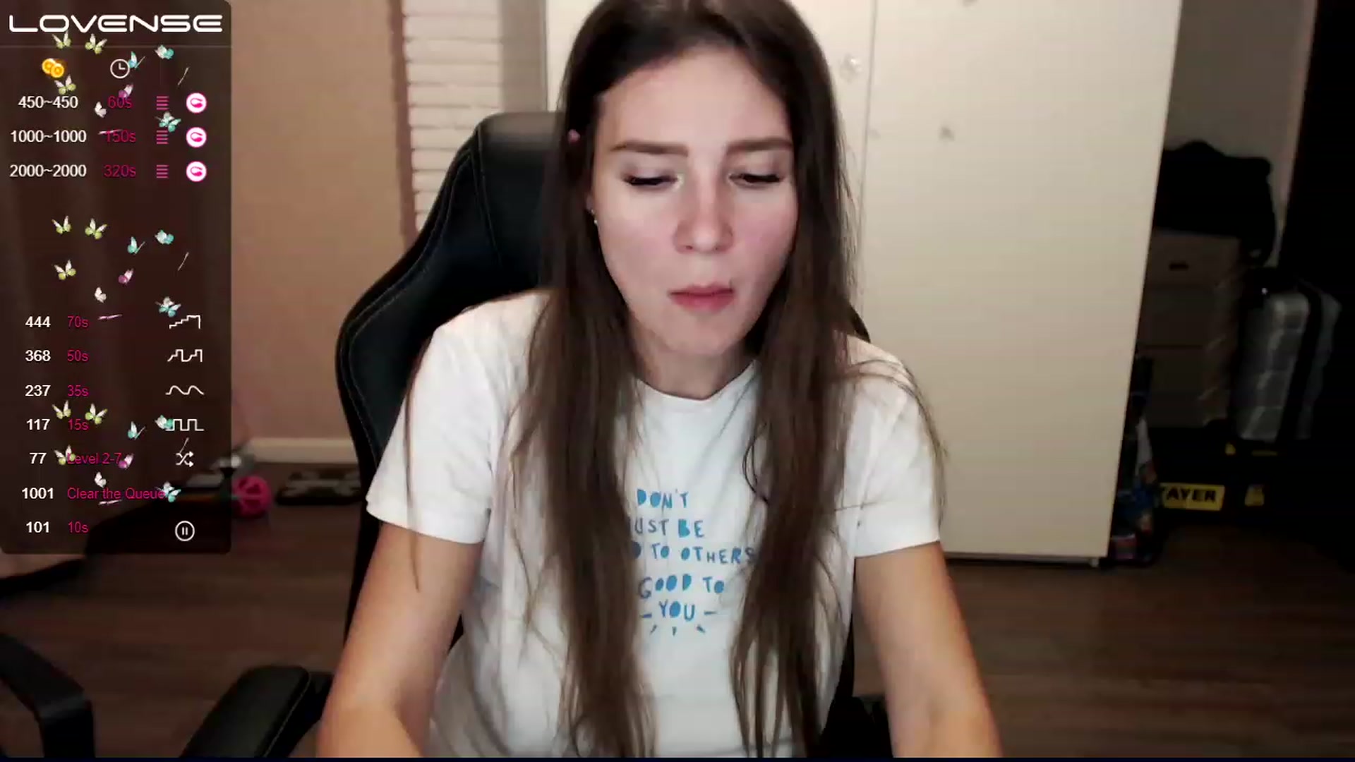 Gallery image thumbnail from HollyMollyy's myfreecams stream on, 12/01/2022, 22:08 image 2 of 20
