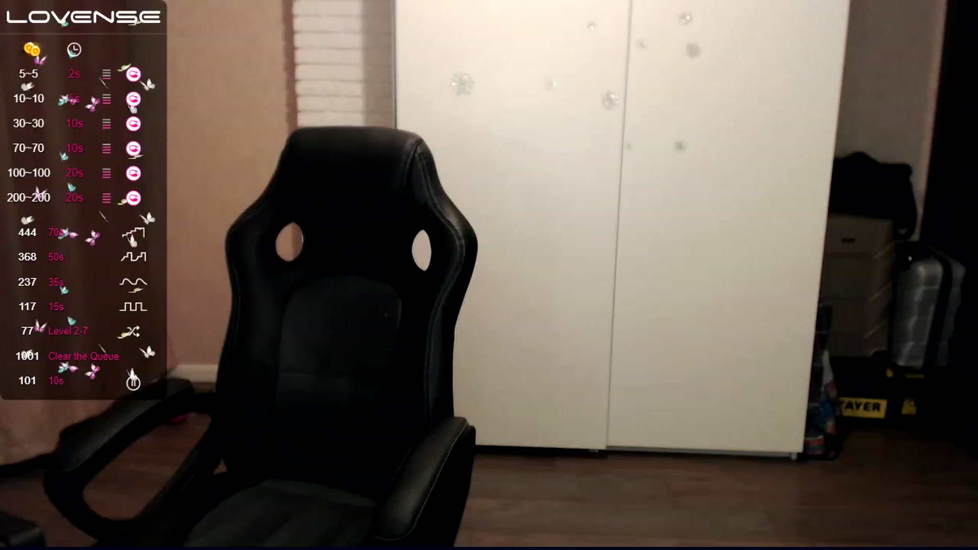 Gallery image thumbnail from HollyMollyy's myfreecams stream on, 12/01/2022, 22:08 image 9 of 20