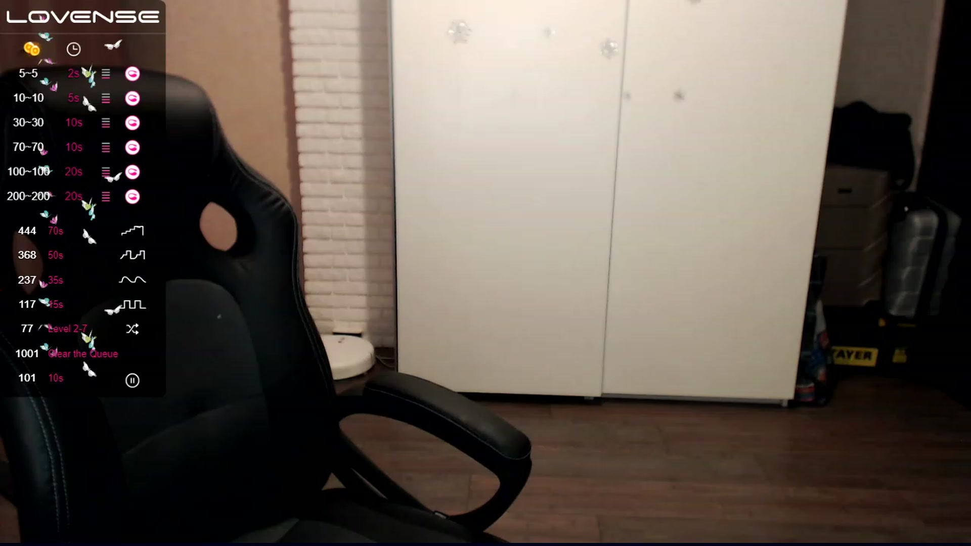 Gallery image thumbnail from HollyMollyy's myfreecams stream on, 12/01/2022, 22:08 image 6 of 20