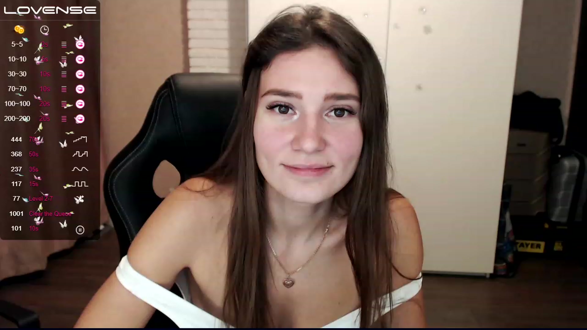 Gallery image thumbnail from HollyMollyy's myfreecams stream on, 12/01/2022, 23:07 image 6 of 20